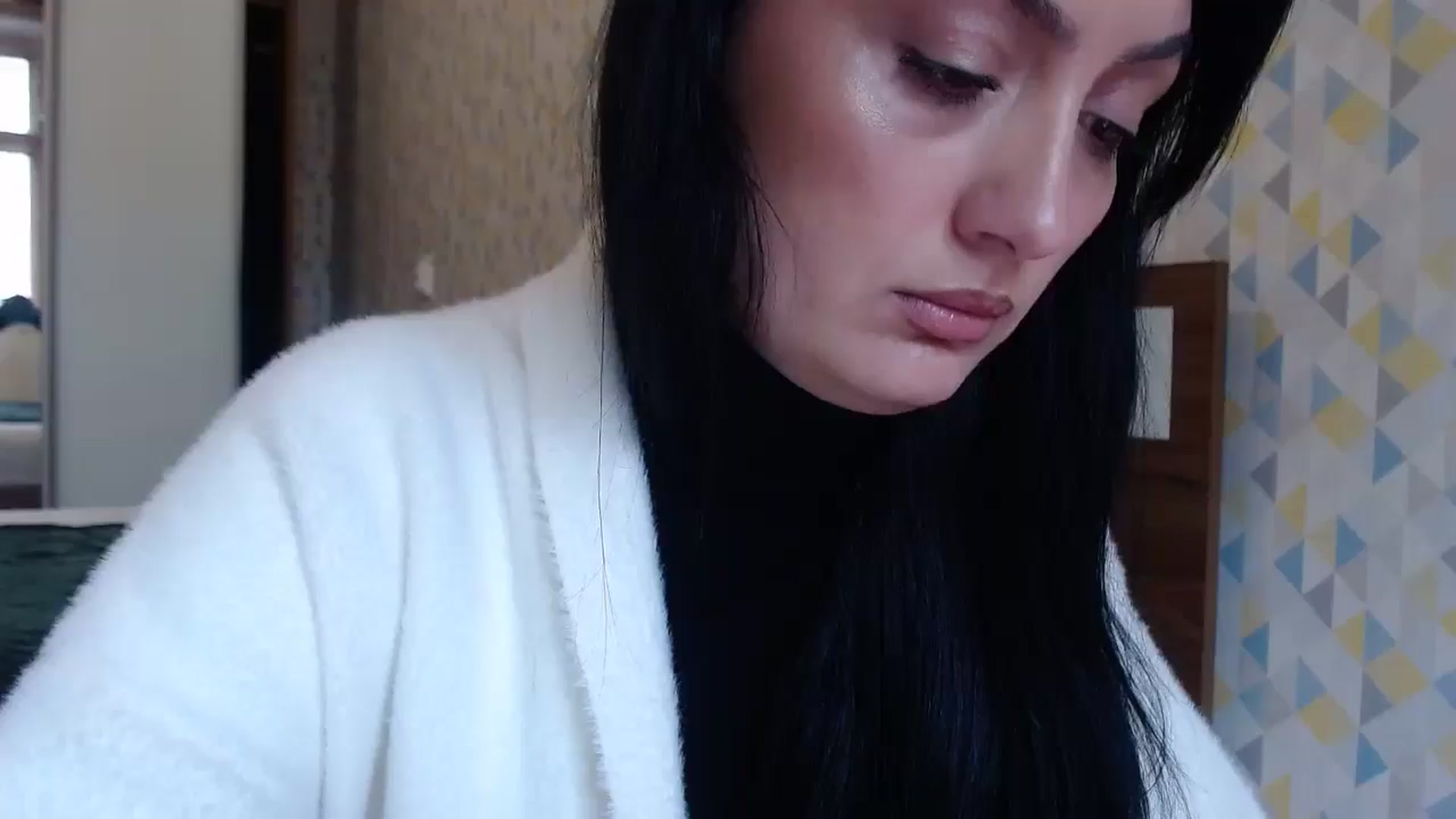 Gallery image thumbnail from hello_Ukraine's myfreecams stream on, 04/21/2026, 11:04 image 18 of 20