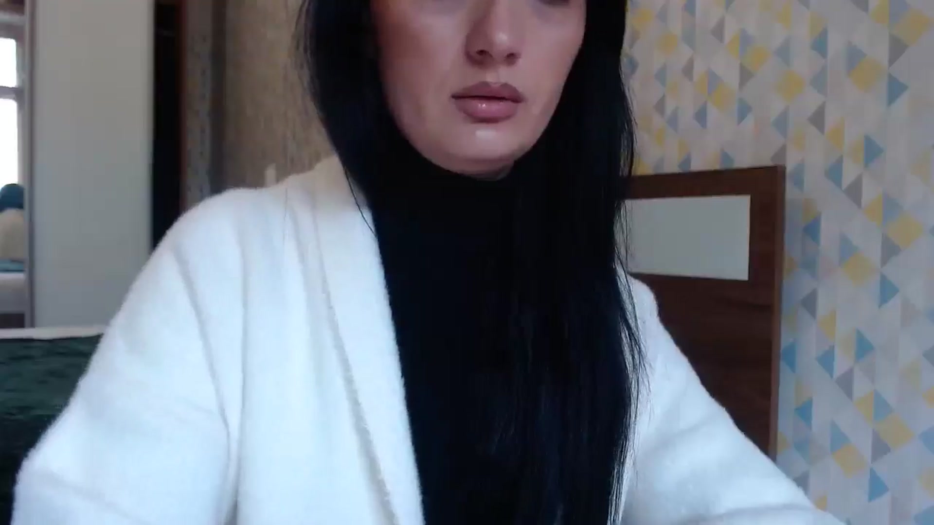 Gallery image thumbnail from hello_Ukraine's myfreecams stream on, 04/21/2026, 11:04 image 16 of 20