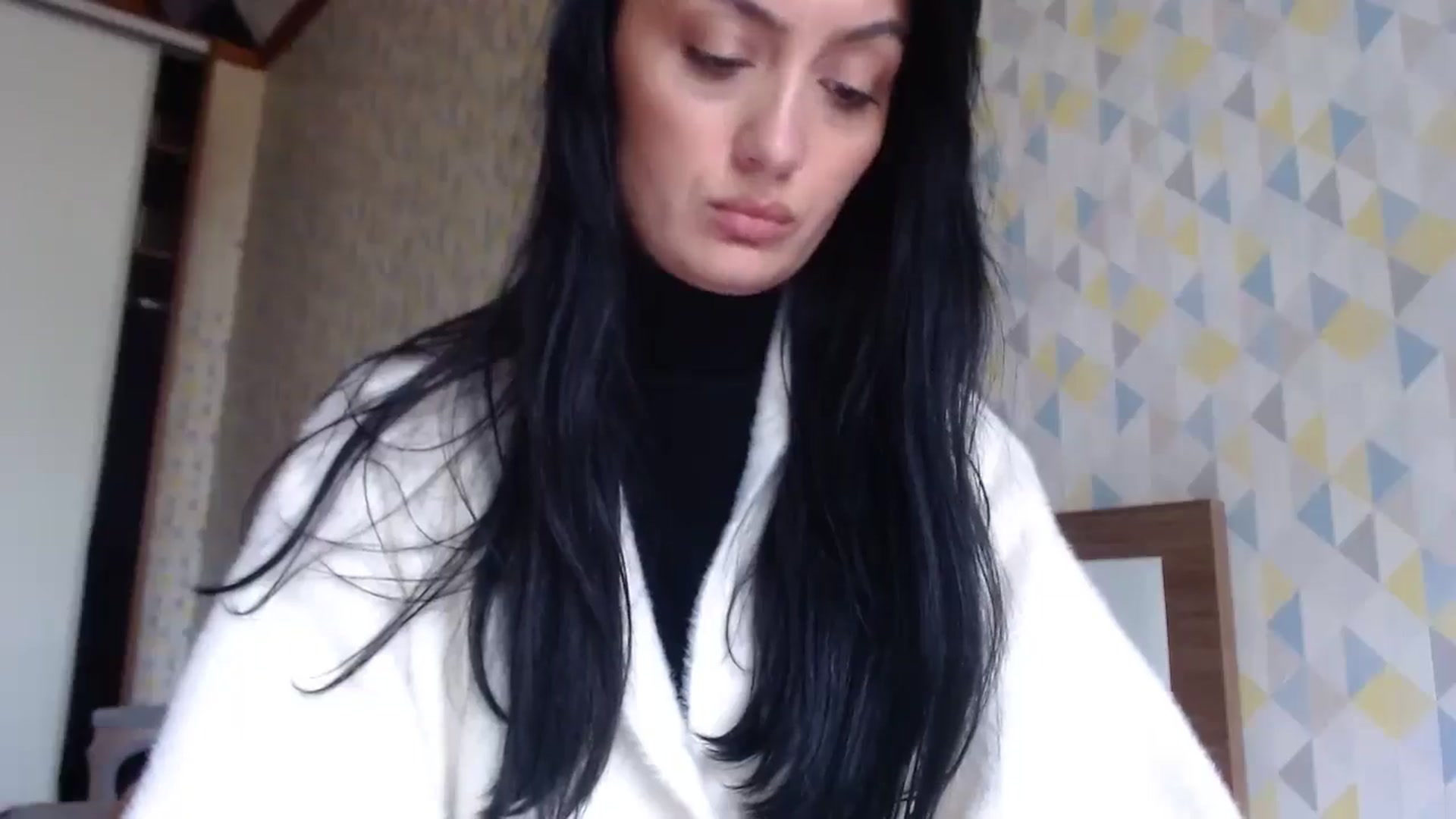 Gallery image thumbnail from hello_Ukraine's myfreecams stream on, 04/21/2026, 13:55 image 15 of 20