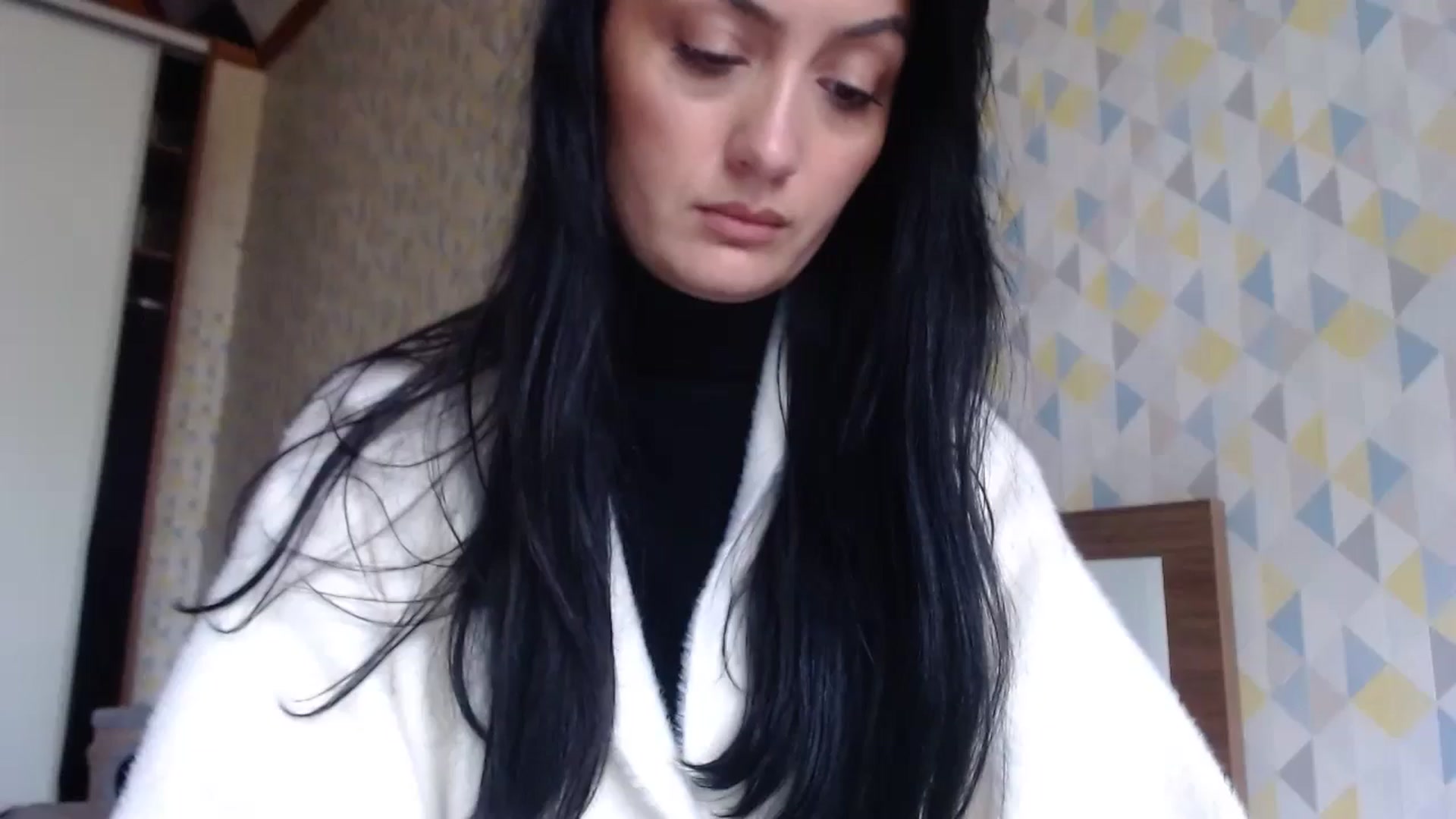 Gallery image thumbnail from hello_Ukraine's myfreecams stream on, 04/21/2026, 13:55 image 17 of 20