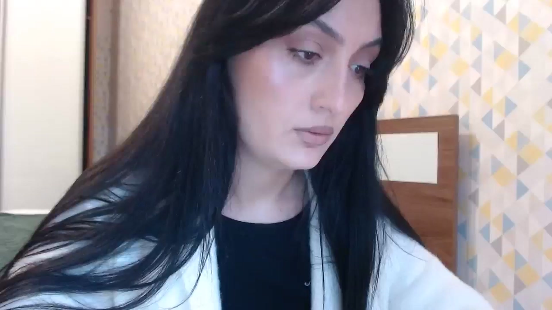 Gallery image thumbnail from hello_Ukraine's myfreecams stream on, 04/22/2026, 16:00 image 19 of 20
