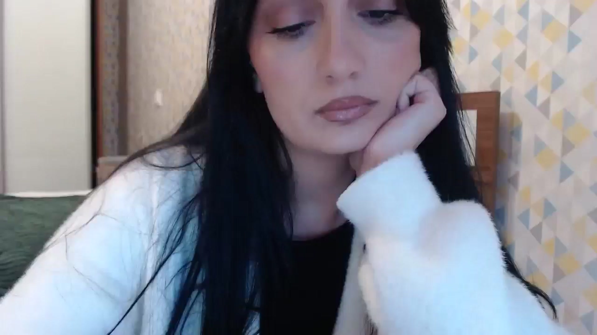 Gallery image thumbnail from hello_Ukraine's myfreecams stream on, 04/22/2026, 16:16 image 9 of 20