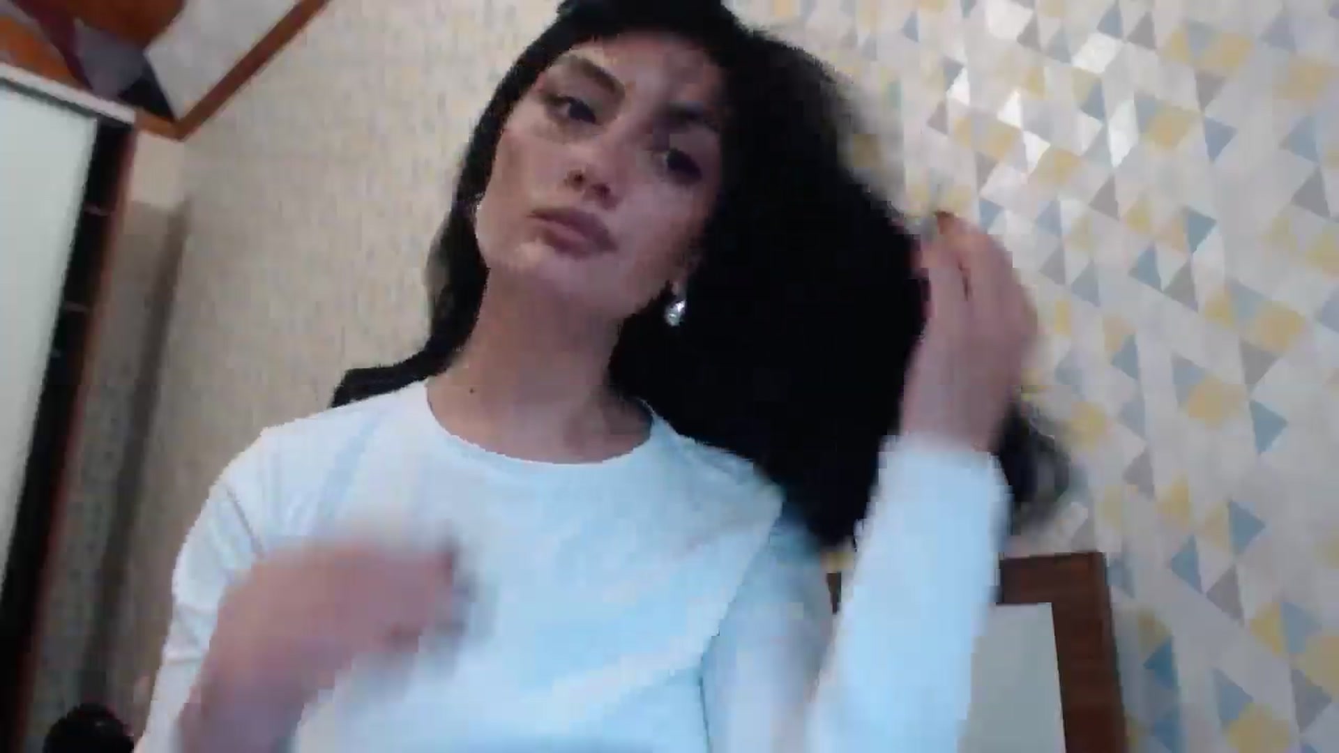 Gallery image thumbnail from hello_Ukraine's myfreecams stream on, 05/10/2026, 14:36 image 16 of 20