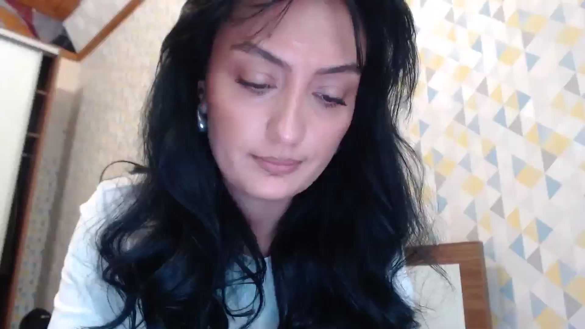 Gallery image thumbnail from hello_Ukraine's myfreecams stream on, 05/10/2026, 14:36 image 17 of 20