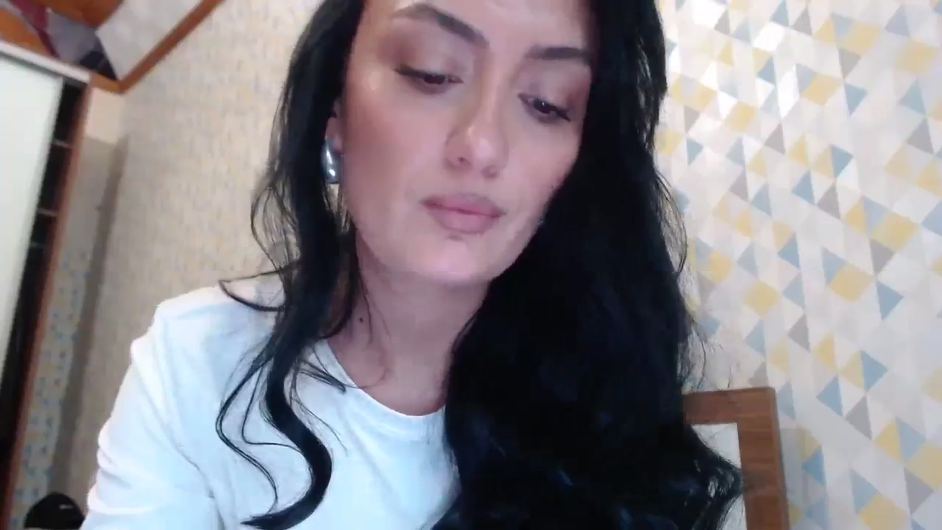 Gallery image thumbnail from hello_Ukraine's myfreecams stream on, 05/10/2026, 14:36 image 11 of 20