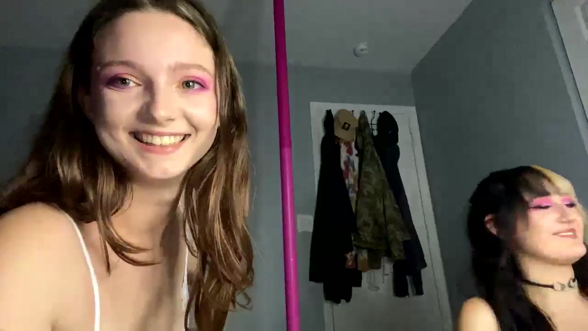 Gallery image thumbnail from herbgardenn's myfreecams stream on, 06/26/2024, 06:48 image 12 of 20