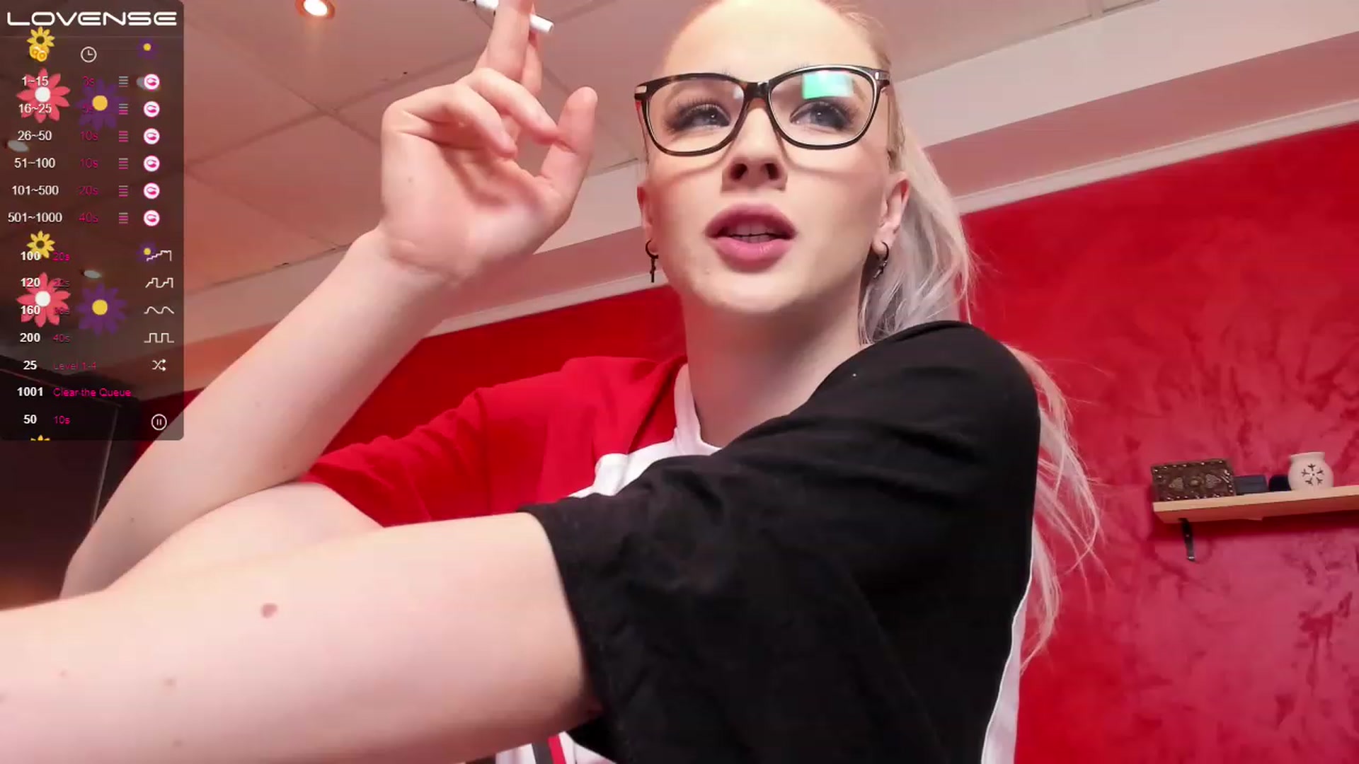 Gallery image thumbnail from heySiry's myfreecams stream on, 03/22/2023, 17:14 image 5 of 20