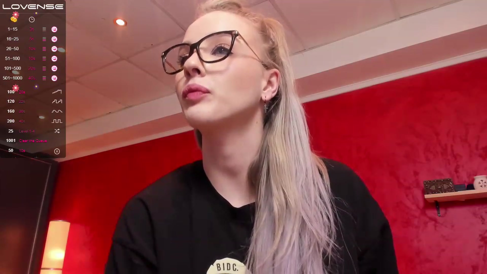 Gallery image thumbnail from heySiry's myfreecams stream on, 03/24/2023, 17:32 image 19 of 20