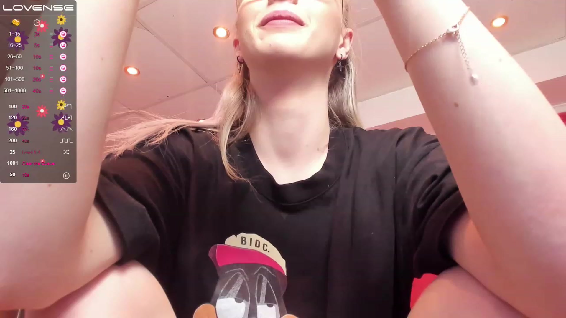 Gallery image thumbnail from heySiry's myfreecams stream on, 03/24/2023, 17:32 image 4 of 20