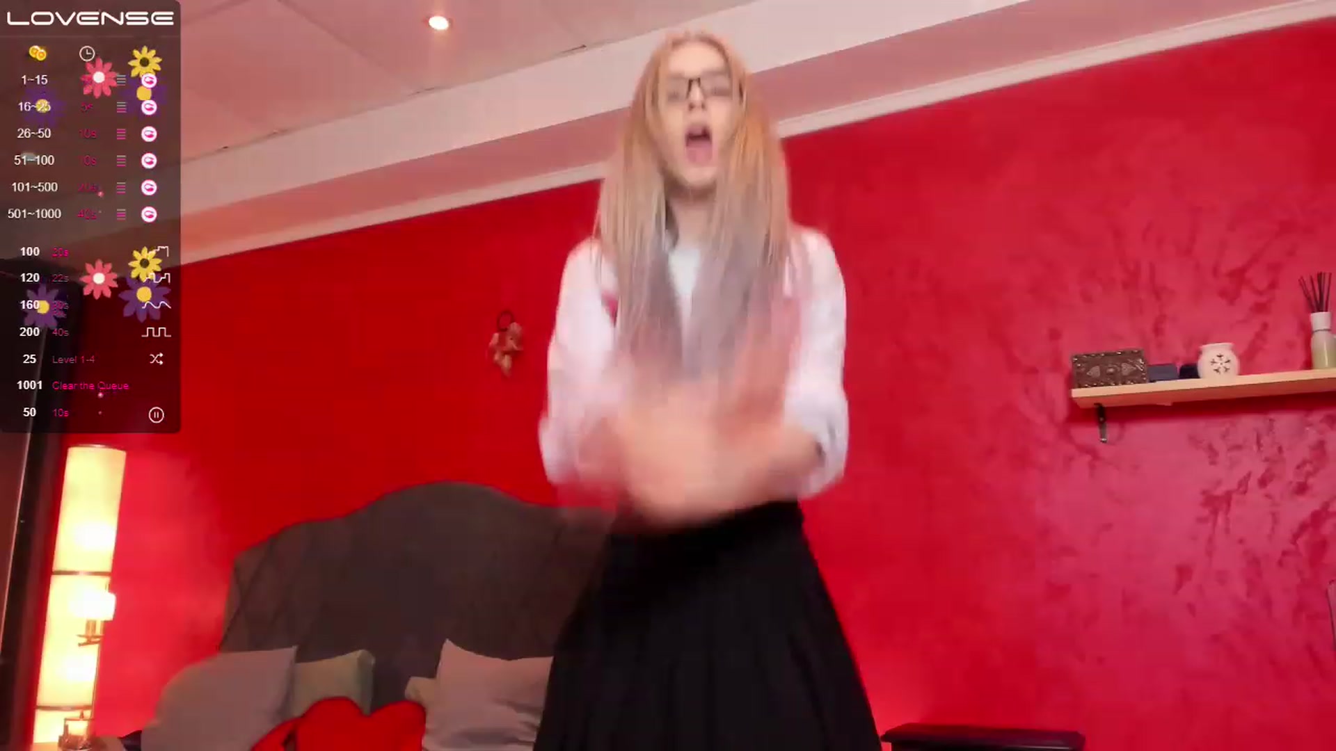 Gallery image thumbnail from heySiry's myfreecams stream on, 03/25/2023, 16:13 image 7 of 20