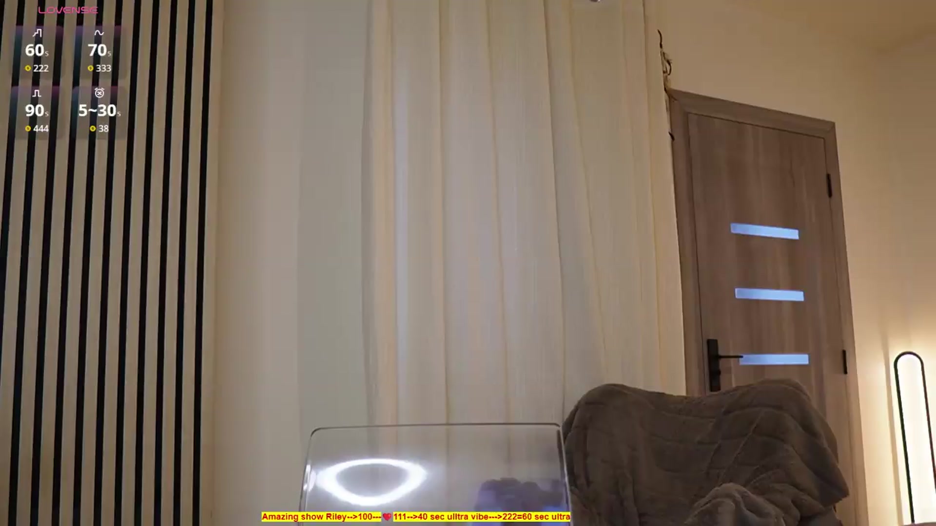 Gallery image thumbnail from heySiry's myfreecams stream on, 04/29/2026, 08:11 image 18 of 20