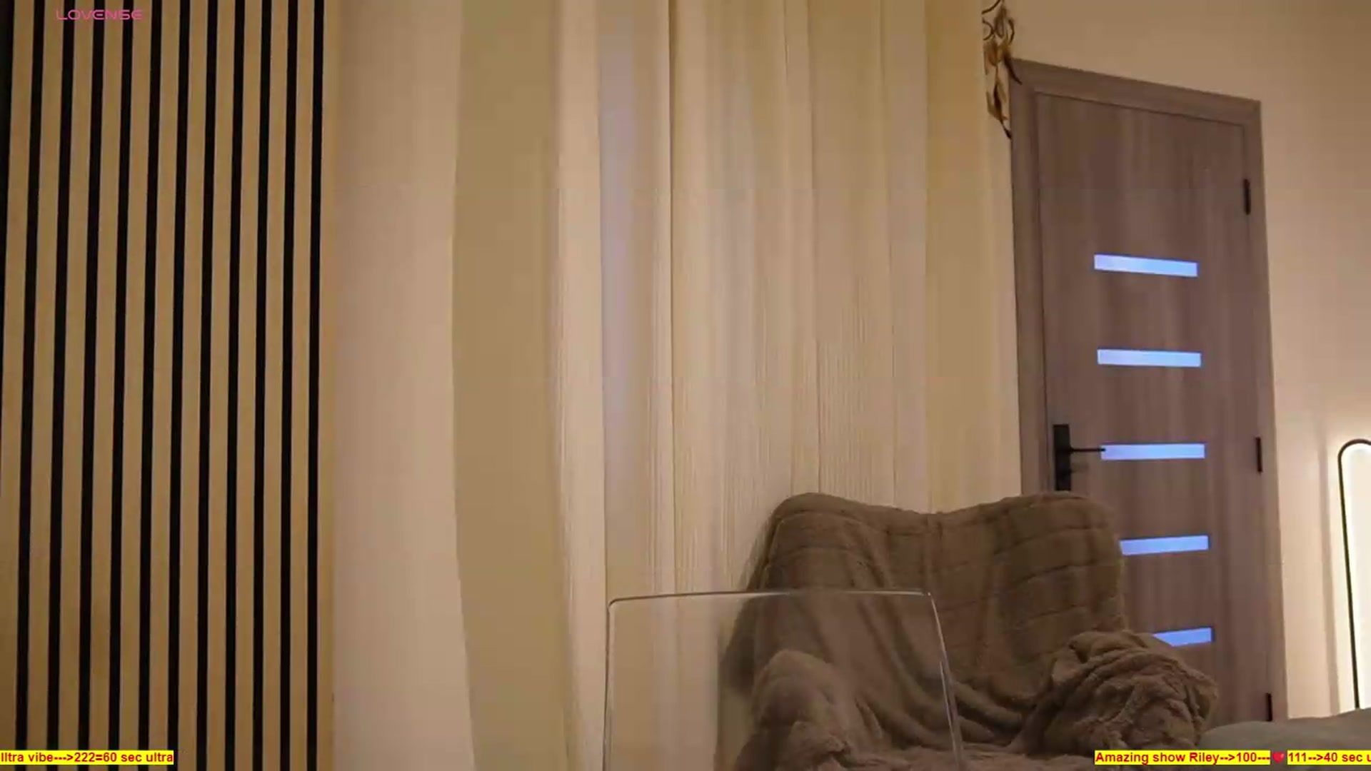 Gallery image thumbnail from heySiry's myfreecams stream on, 05/19/2026, 14:34 image 8 of 20