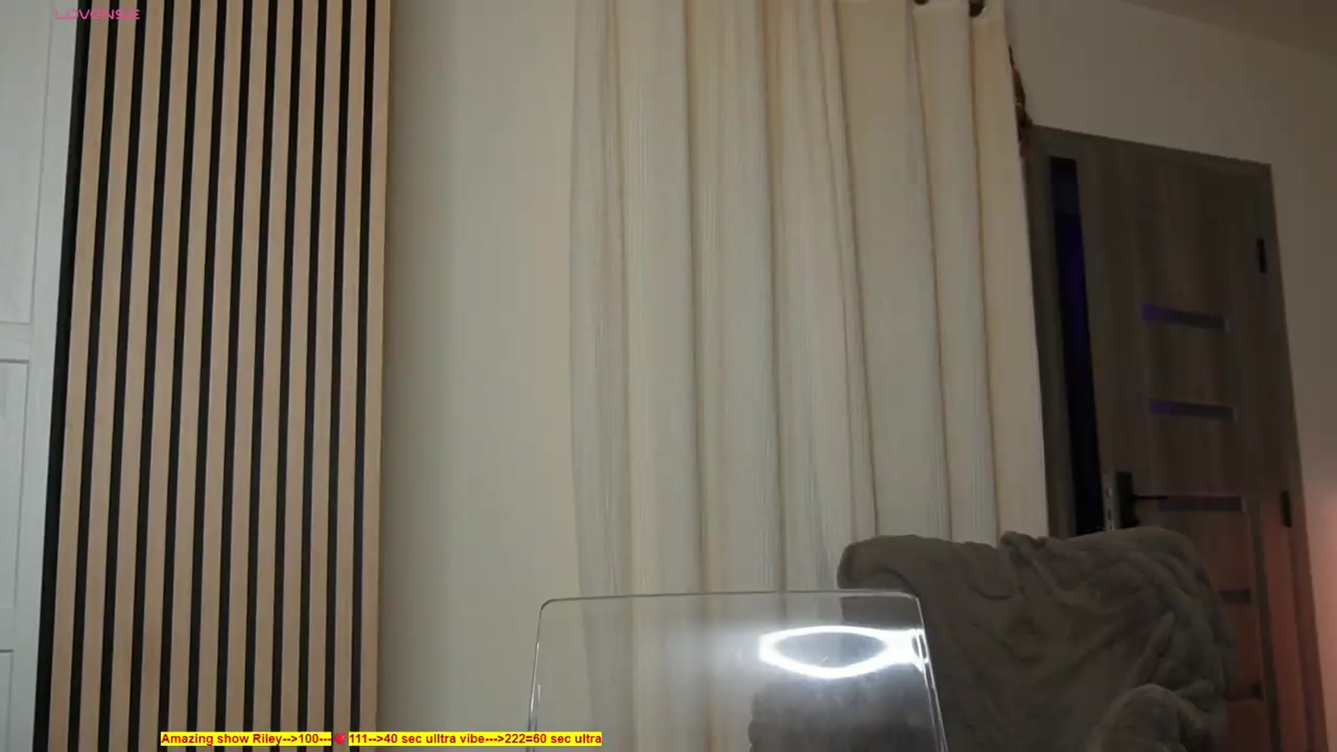 Gallery image thumbnail from heySiry's myfreecams stream on, 06/13/2026, 20:01 image 12 of 20