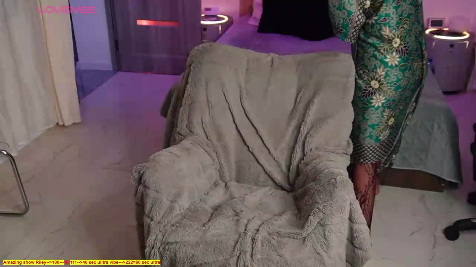 Gallery image thumbnail from heySiry's myfreecams stream on, 07/23/2026, 20:14 image 3 of 20
