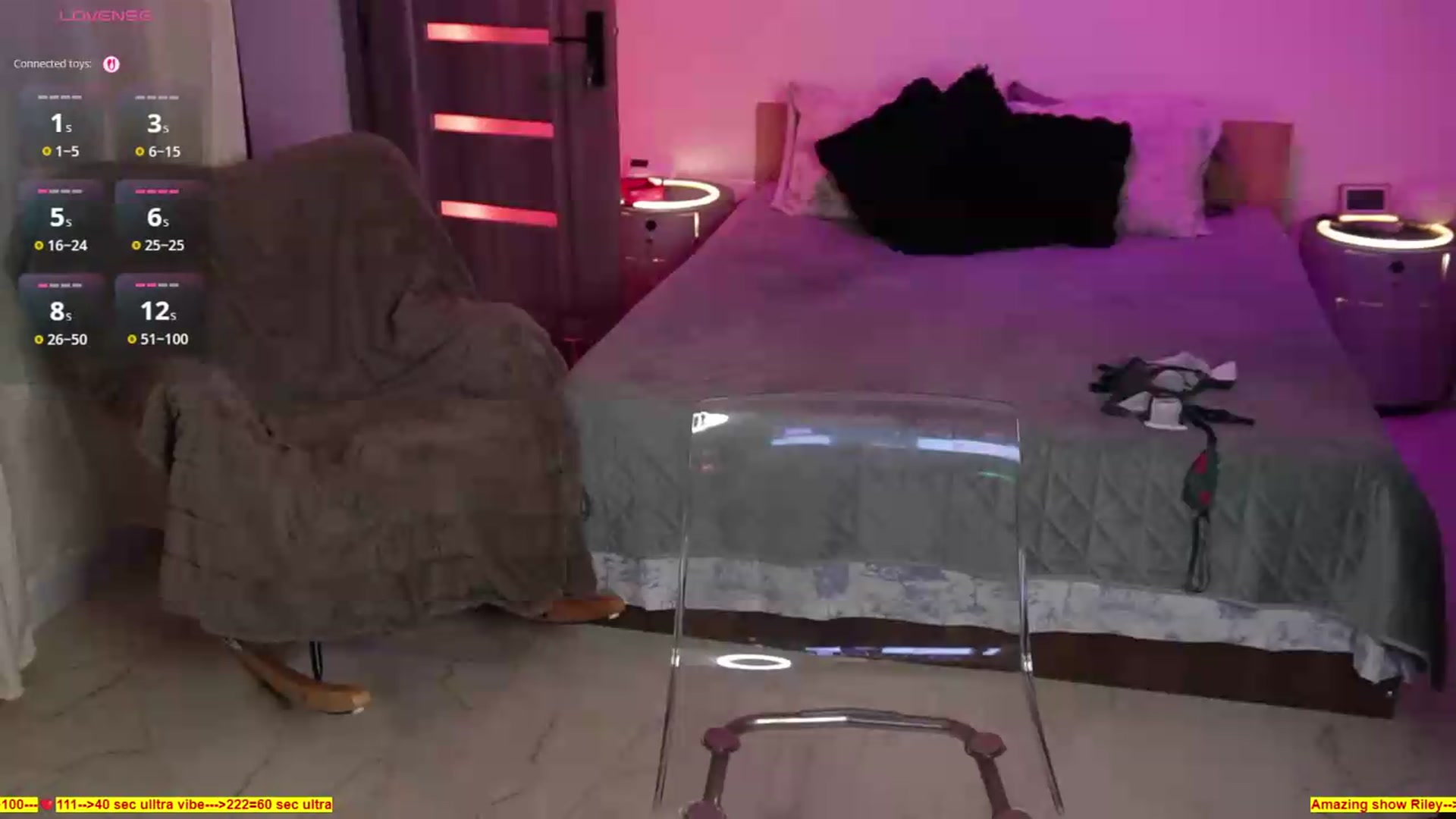 Gallery image thumbnail from heySiry's myfreecams stream on, 08/14/2026, 18:41 image 11 of 20