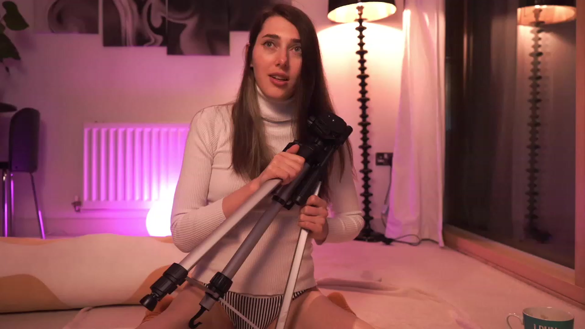 Gallery image thumbnail from hey_foxy's myfreecams stream on, 07/15/2023, 22:14 image 1 of 20