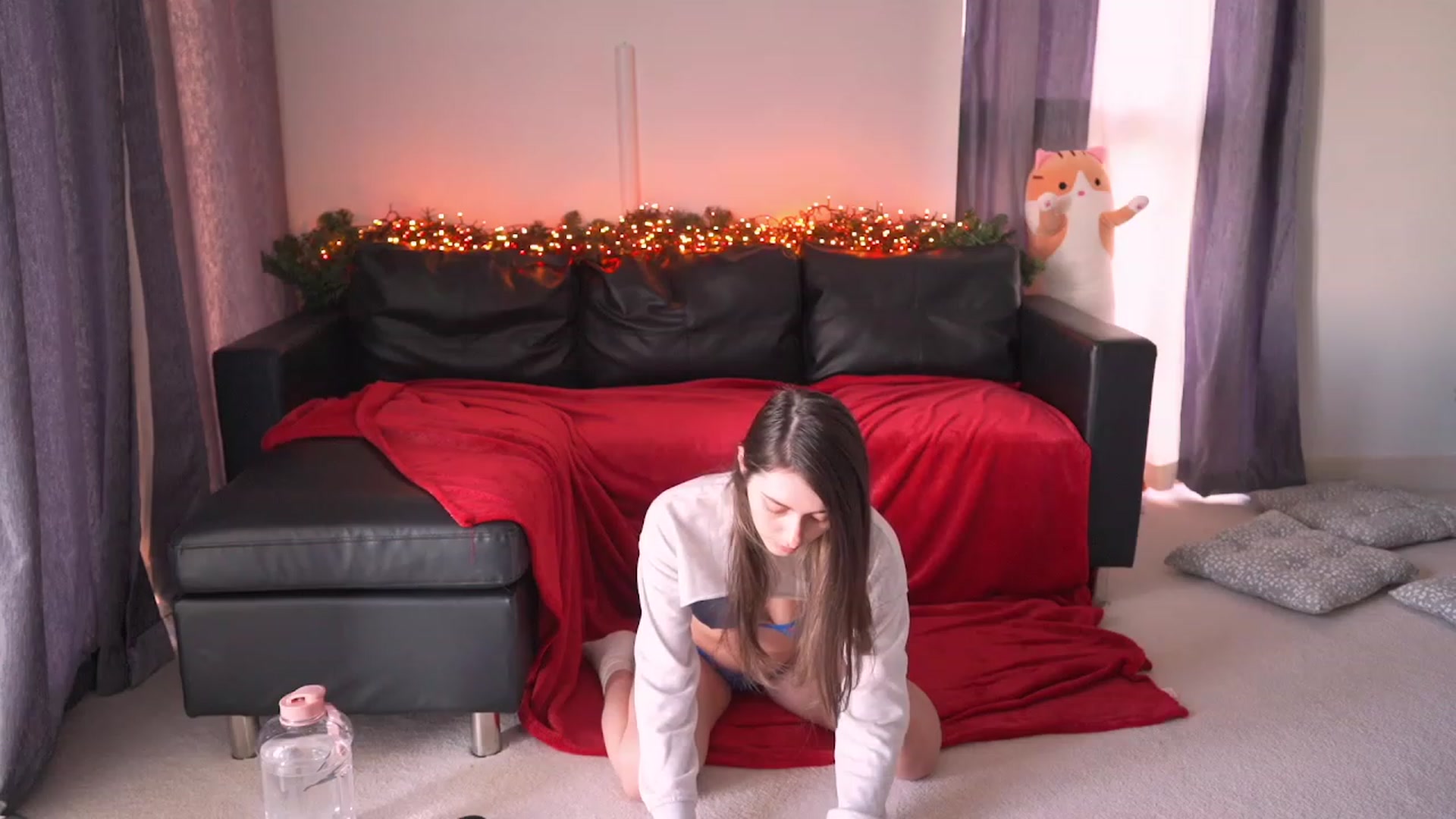 Gallery image thumbnail from hey_foxy's myfreecams stream on, 12/01/2023, 12:31 image 5 of 20