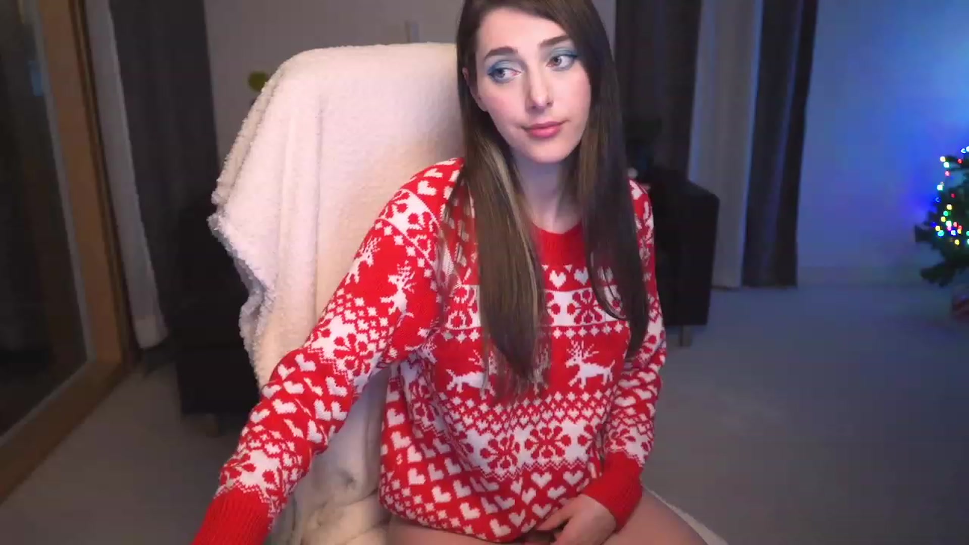 Gallery image thumbnail from hey_foxy's myfreecams stream on, 12/14/2023, 20:29 image 1 of 20