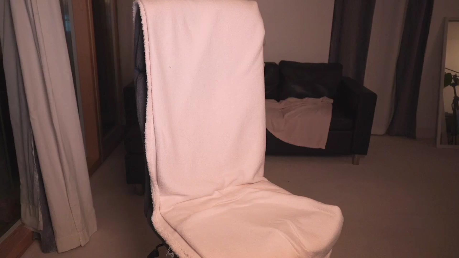 Gallery image thumbnail from hey_foxy's myfreecams stream on, 02/23/2024, 23:14 image 16 of 20