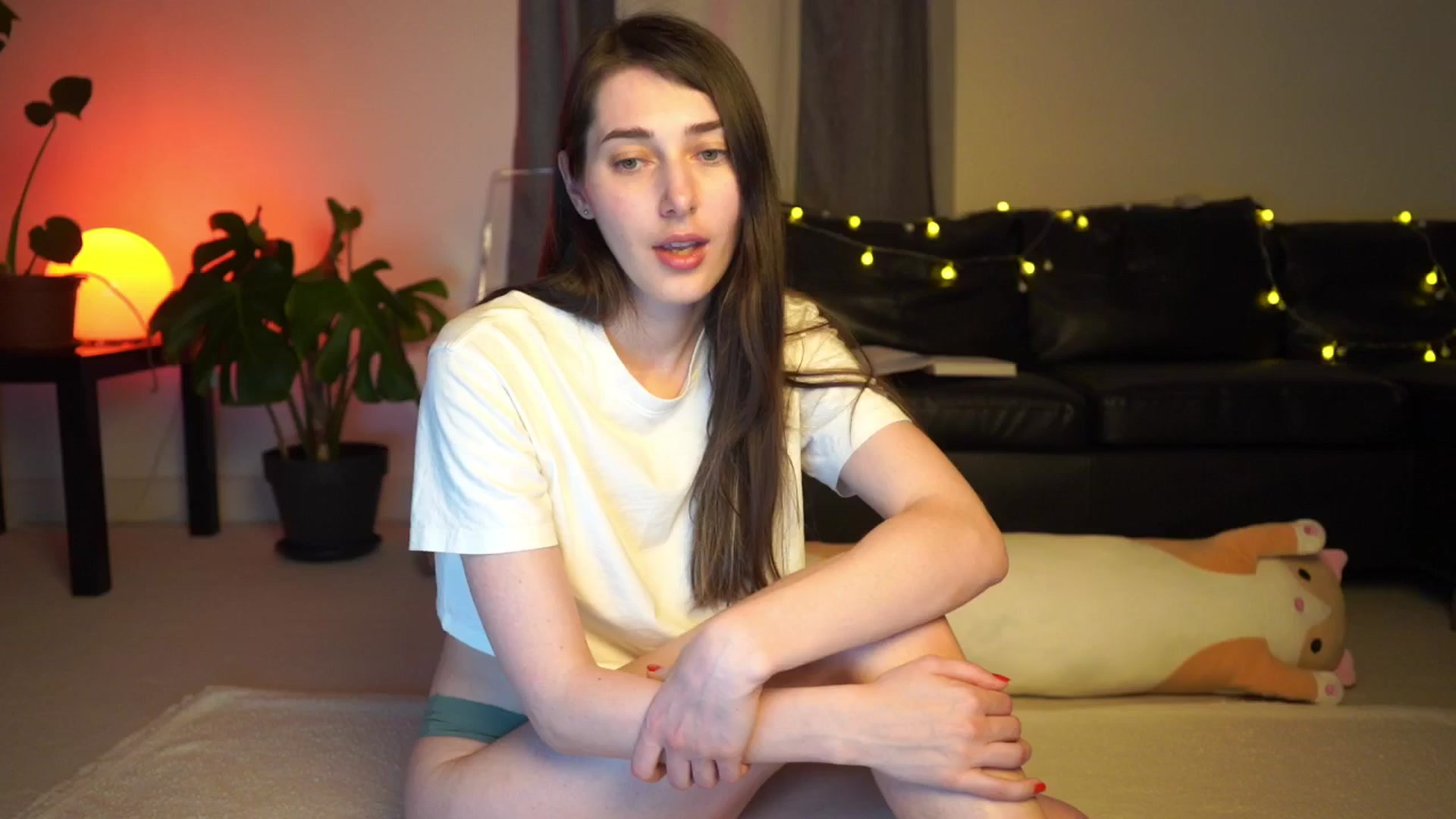 Gallery image thumbnail from hey_foxy's myfreecams stream on, 05/12/2025, 21:21 image 15 of 20