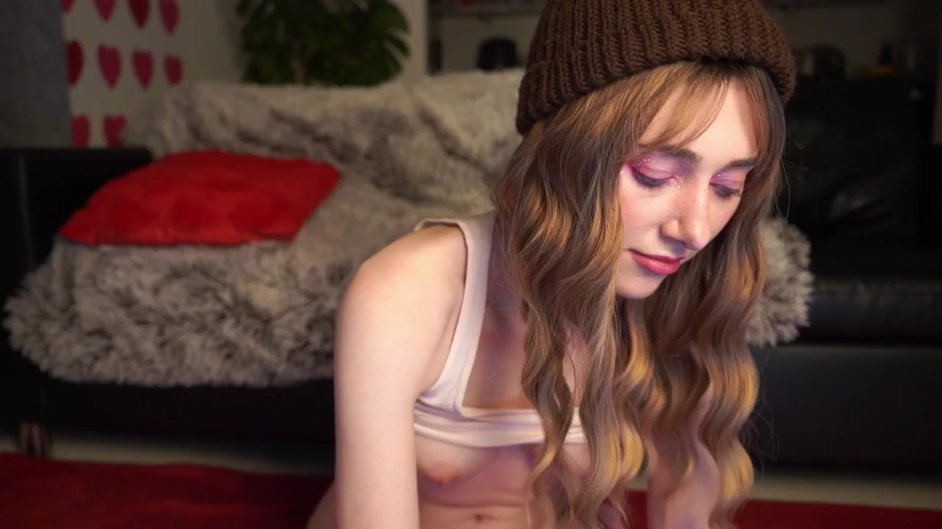 Gallery image thumbnail from hey_foxy's myfreecams stream on, 02/07/2026, 18:44 image 14 of 20