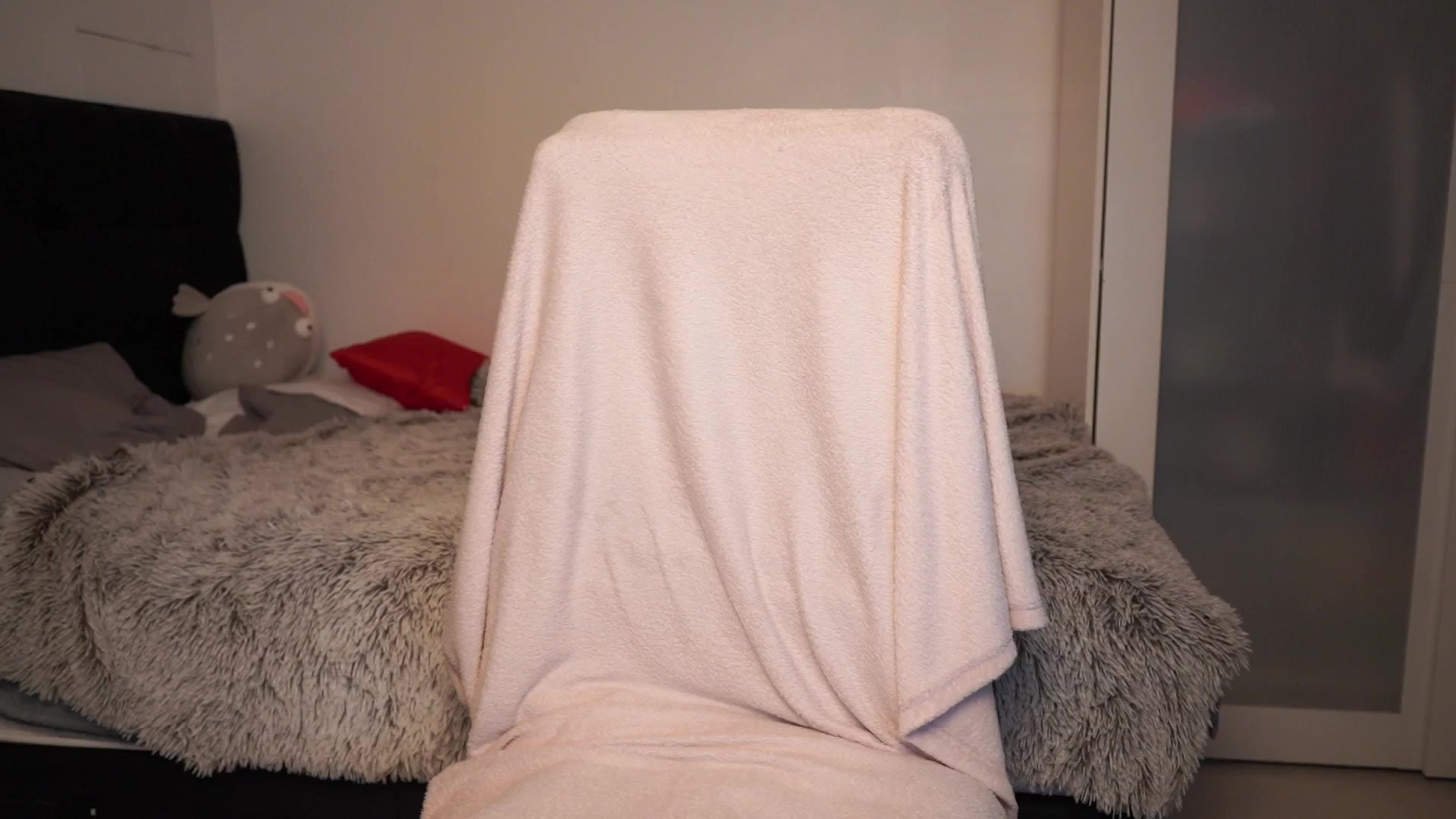 Gallery image thumbnail from hey_foxy's myfreecams stream on, 02/22/2026, 24:39 image 15 of 20