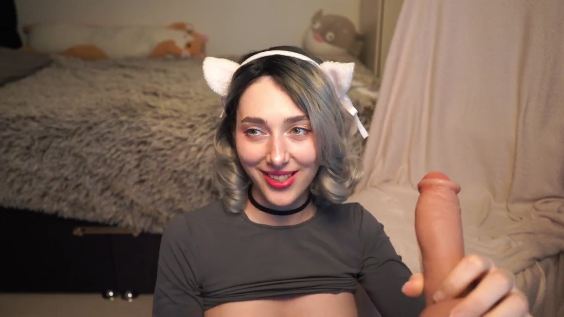 Gallery image thumbnail from hey_foxy's myfreecams stream on, 03/21/2026, 22:33 image 8 of 20