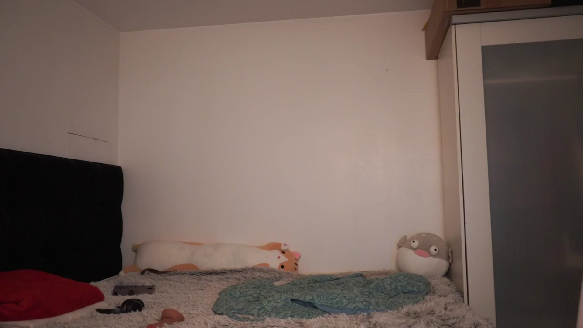 Gallery image thumbnail from hey_foxy's myfreecams stream on, 03/26/2026, 21:45 image 15 of 20