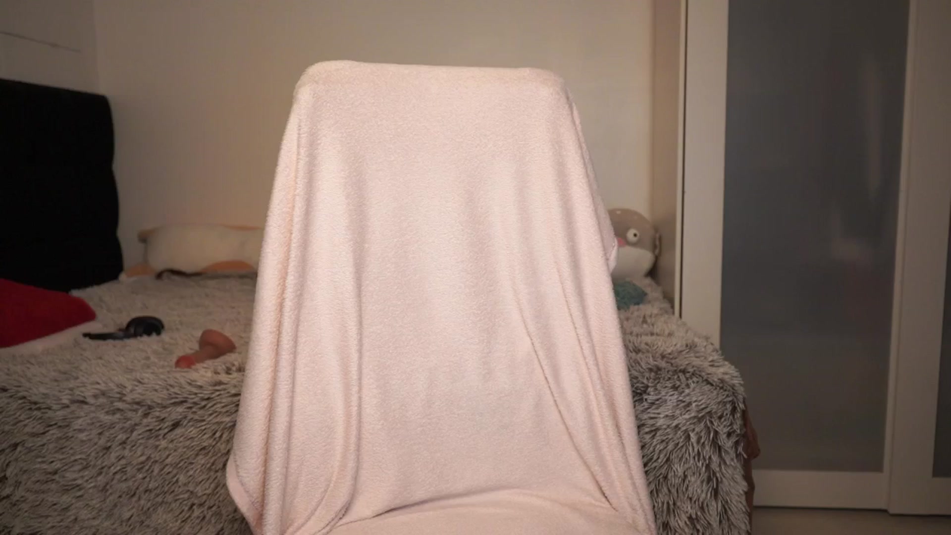 Gallery image thumbnail from hey_foxy's myfreecams stream on, 03/26/2026, 21:45 image 9 of 20