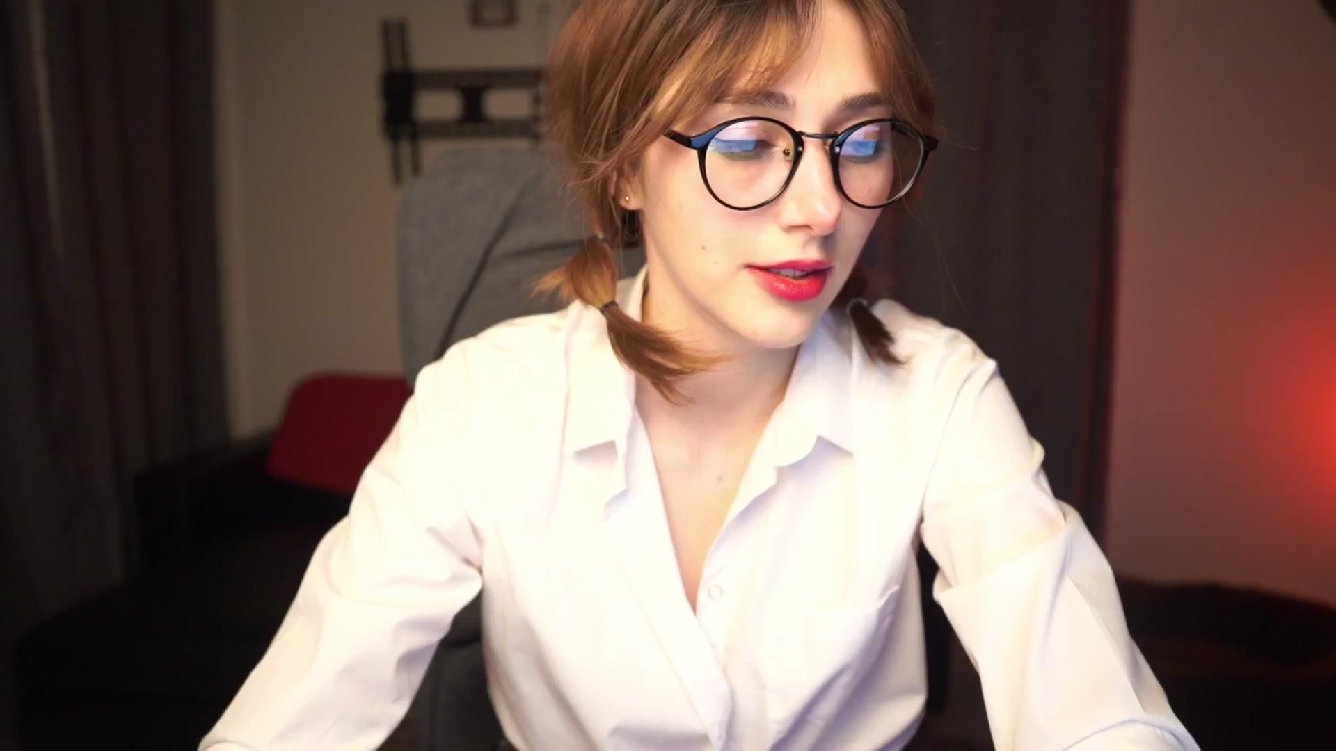 Gallery image thumbnail from hey_foxy's myfreecams stream on, 04/03/2026, 21:27 image 2 of 20