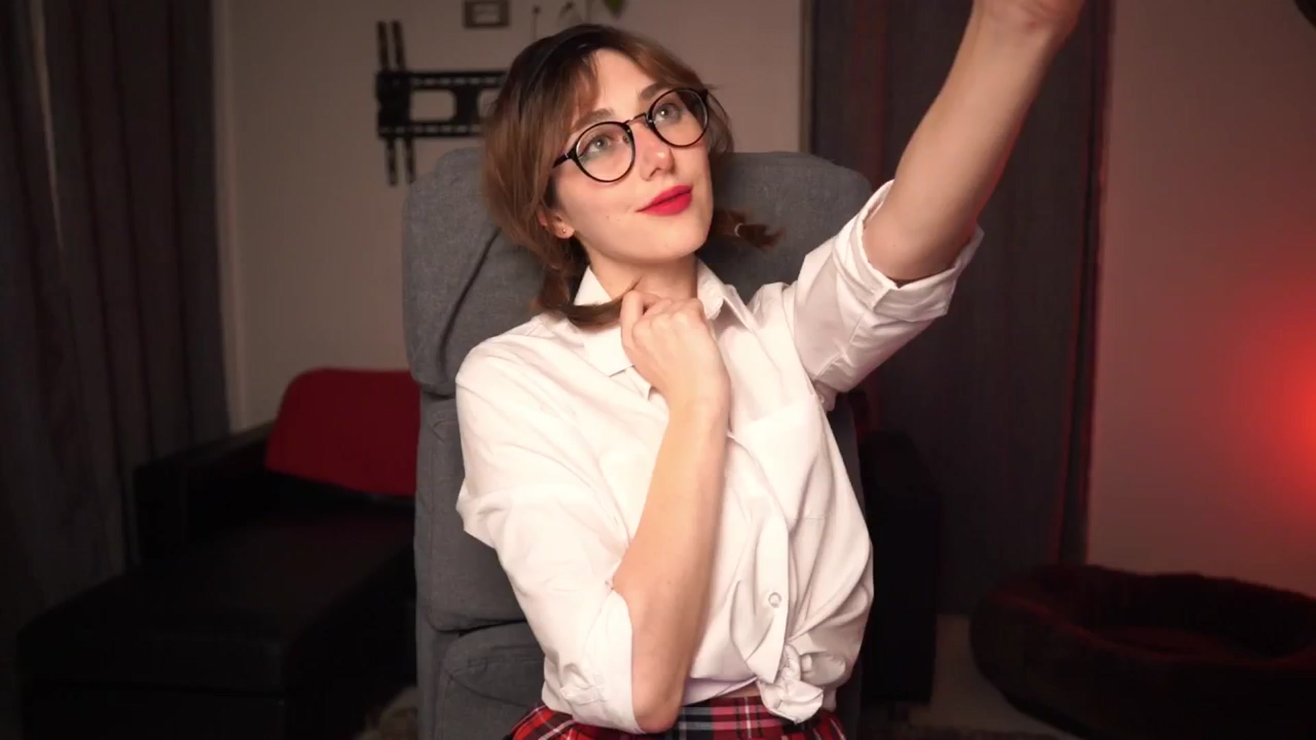Gallery image thumbnail from hey_foxy's myfreecams stream on, 04/03/2026, 21:27 image 1 of 20
