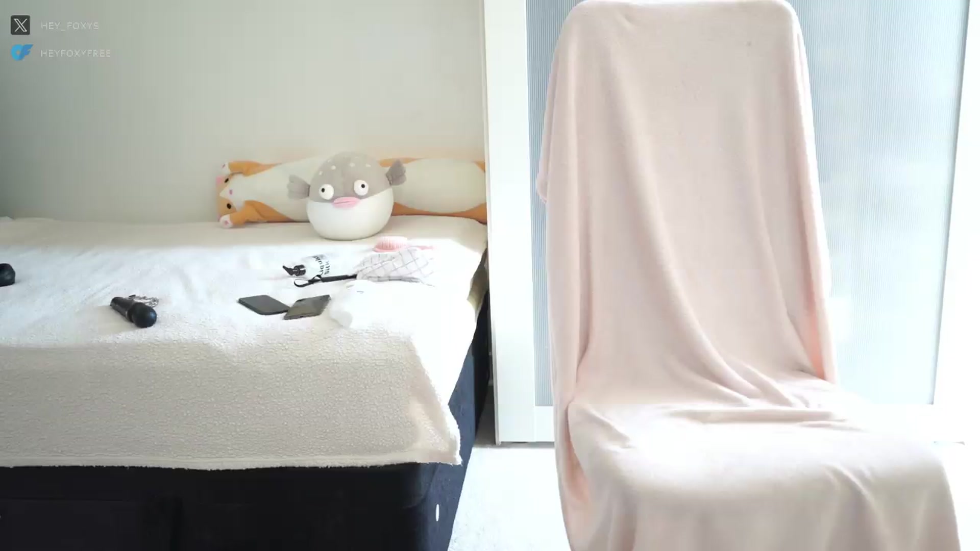 Gallery image thumbnail from hey_foxy's myfreecams stream on, 08/09/2026, 17:48 image 2 of 20