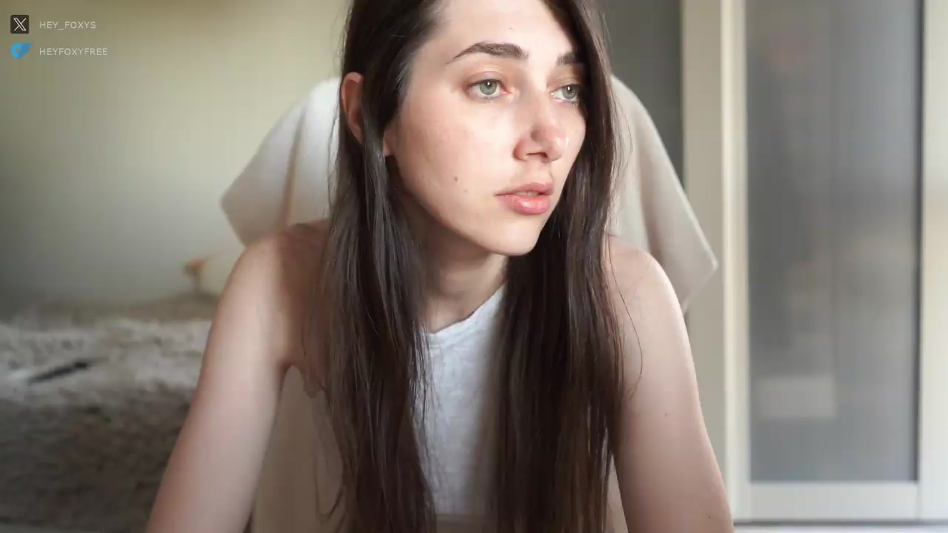 Gallery image thumbnail from hey_foxy's myfreecams stream on, 09/05/2026, 07:30 image 1 of 20