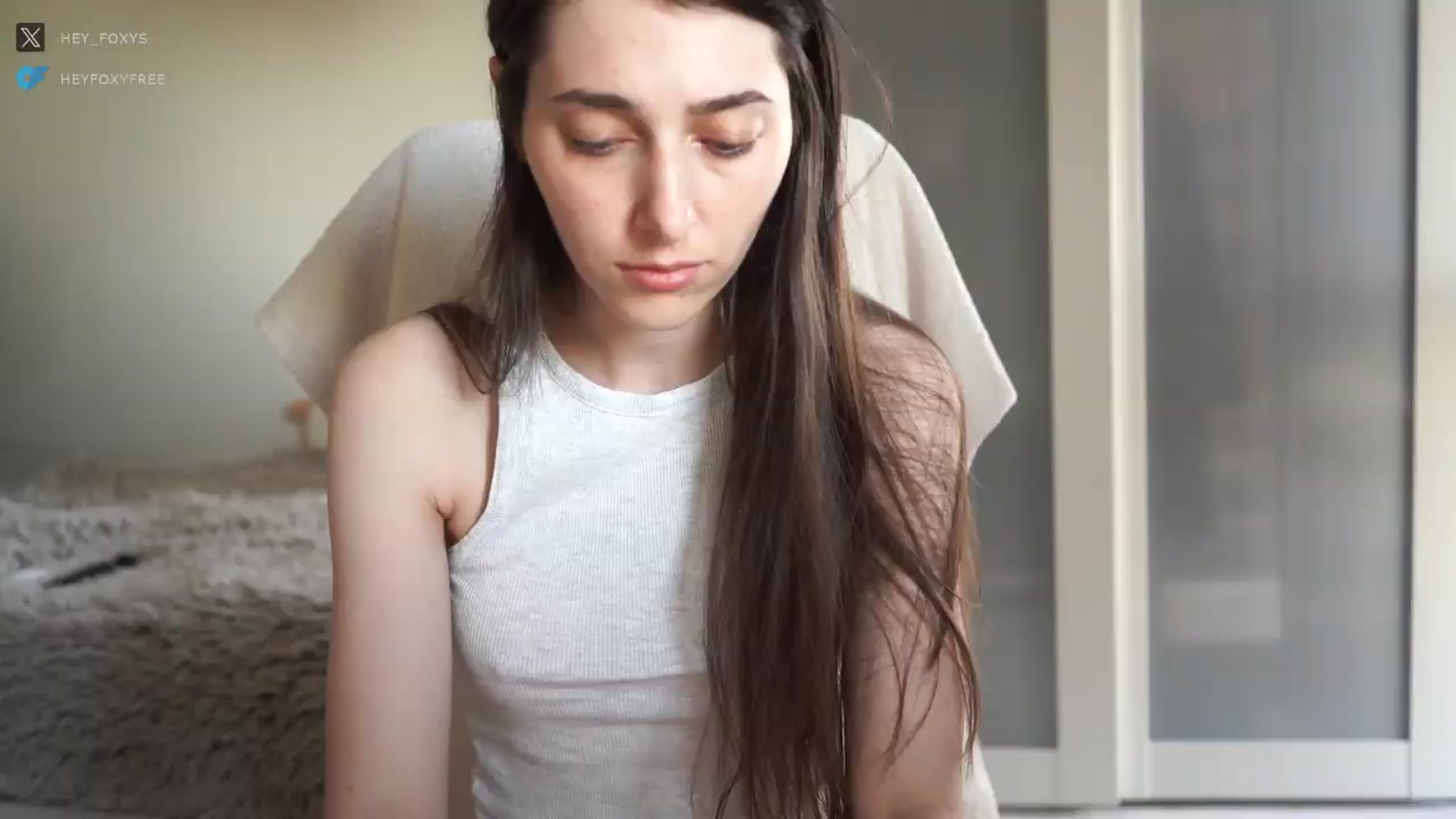 Gallery image thumbnail from hey_foxy's myfreecams stream on, 09/05/2026, 07:30 image 3 of 20