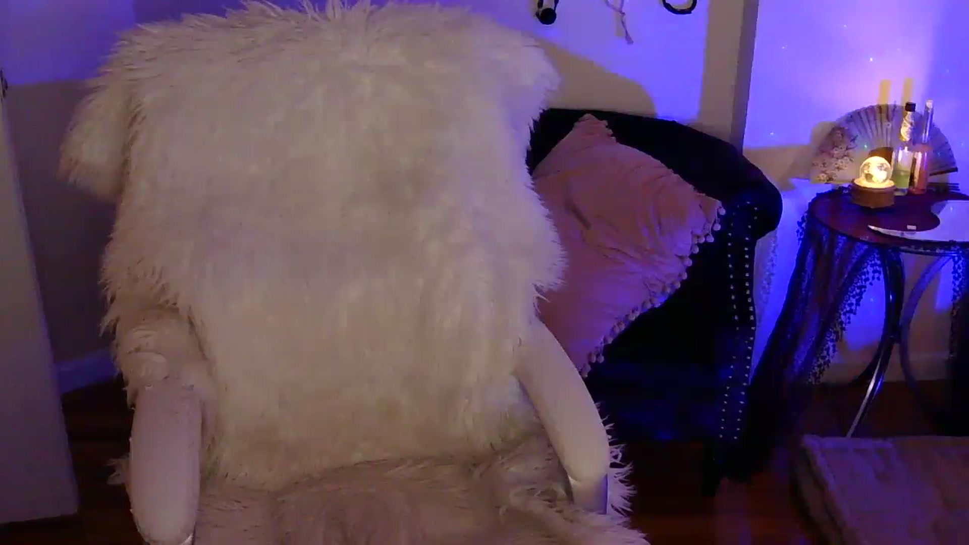 Gallery image thumbnail from heylisten's myfreecams stream on, 09/14/2025, 11:51 image 5 of 20