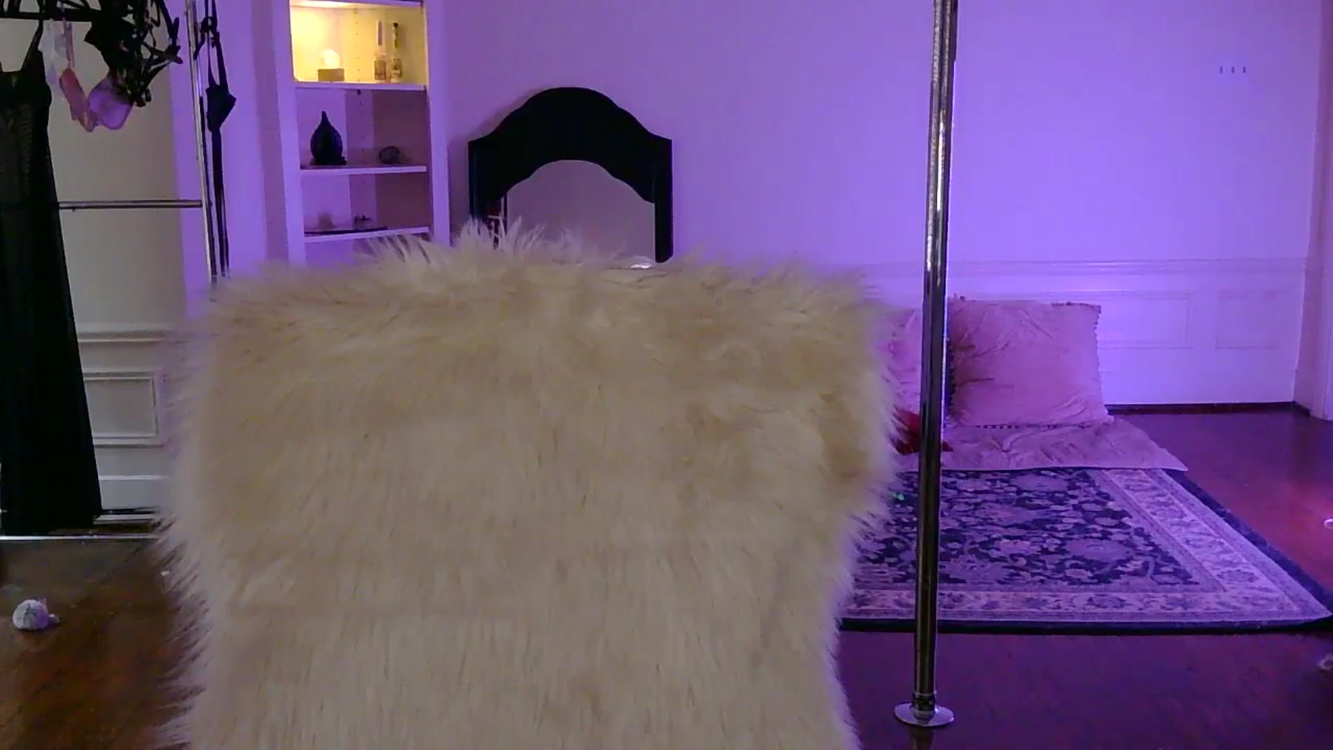 Gallery image thumbnail from heylisten's myfreecams stream on, 03/05/2026, 14:51 image 8 of 20