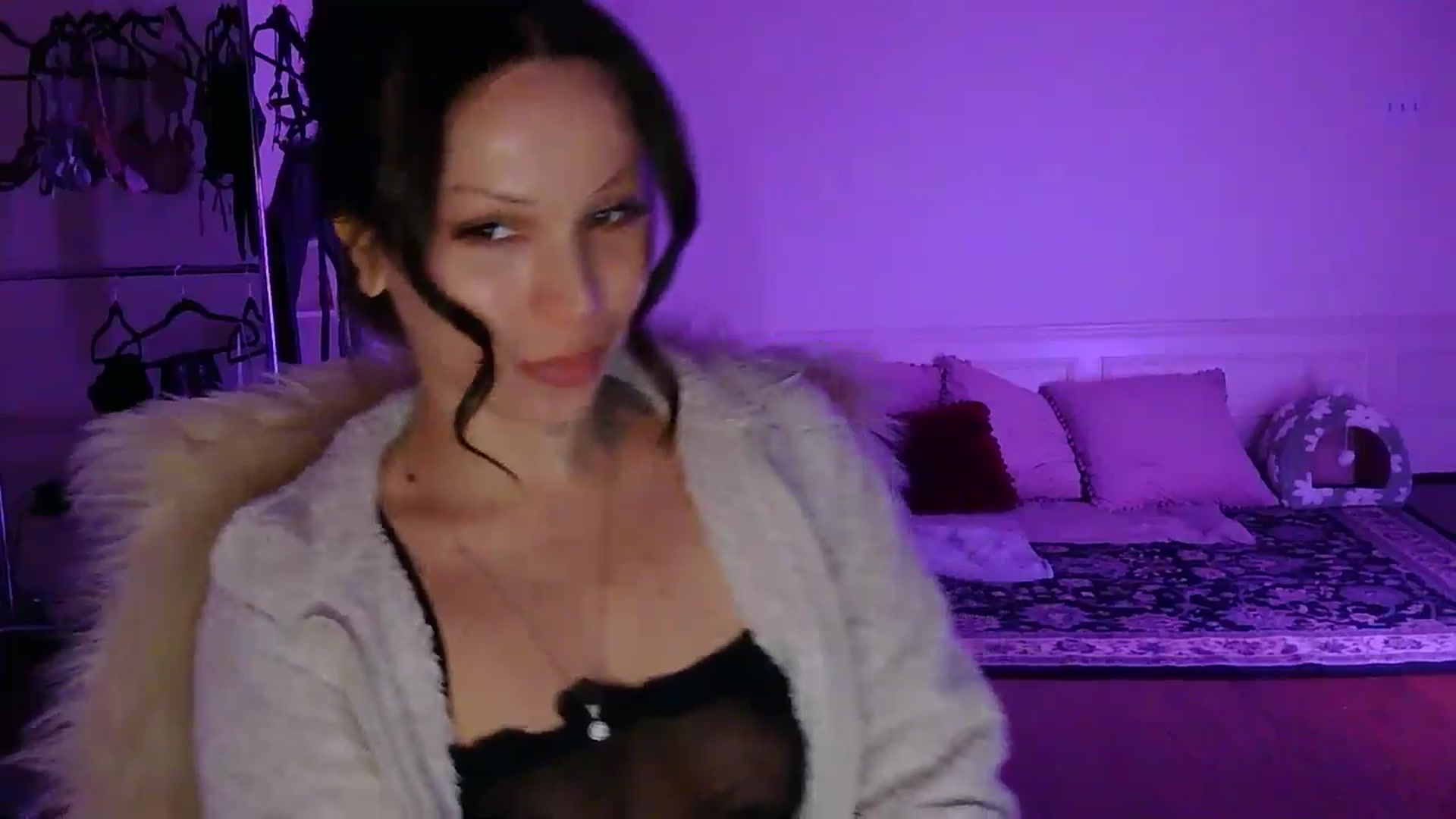 Gallery image thumbnail from heylisten's myfreecams stream on, 04/02/2026, 09:02 image 14 of 20