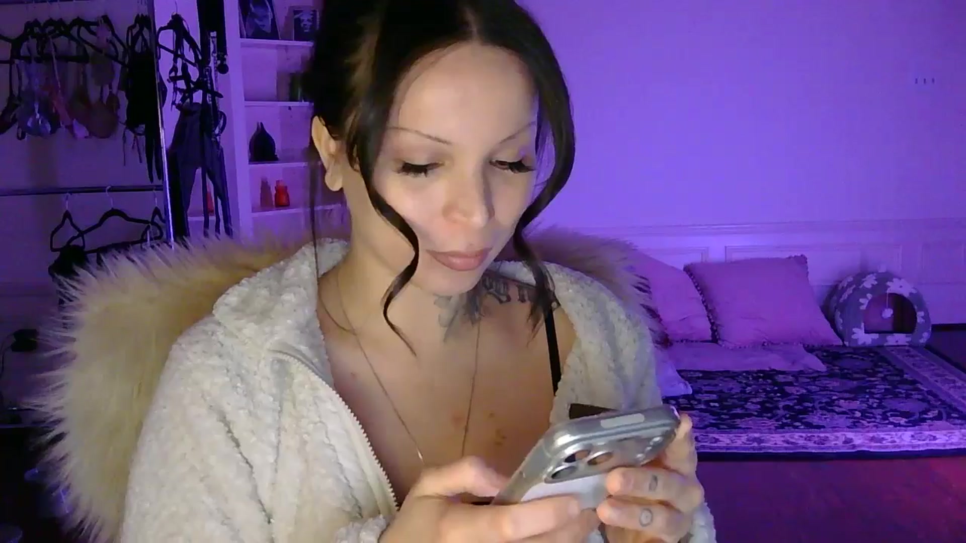 Gallery image thumbnail from heylisten's myfreecams stream on, 04/02/2026, 09:02 image 3 of 20