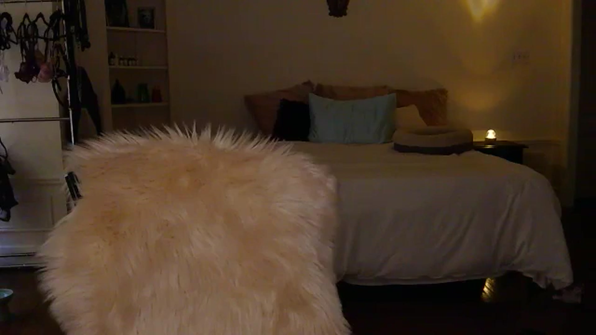 Gallery image thumbnail from heylisten's myfreecams stream on, 05/10/2026, 12:06 image 17 of 20