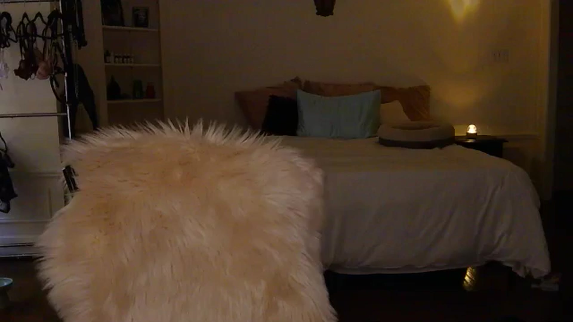 Gallery image thumbnail from heylisten's myfreecams stream on, 05/10/2026, 12:06 image 20 of 20