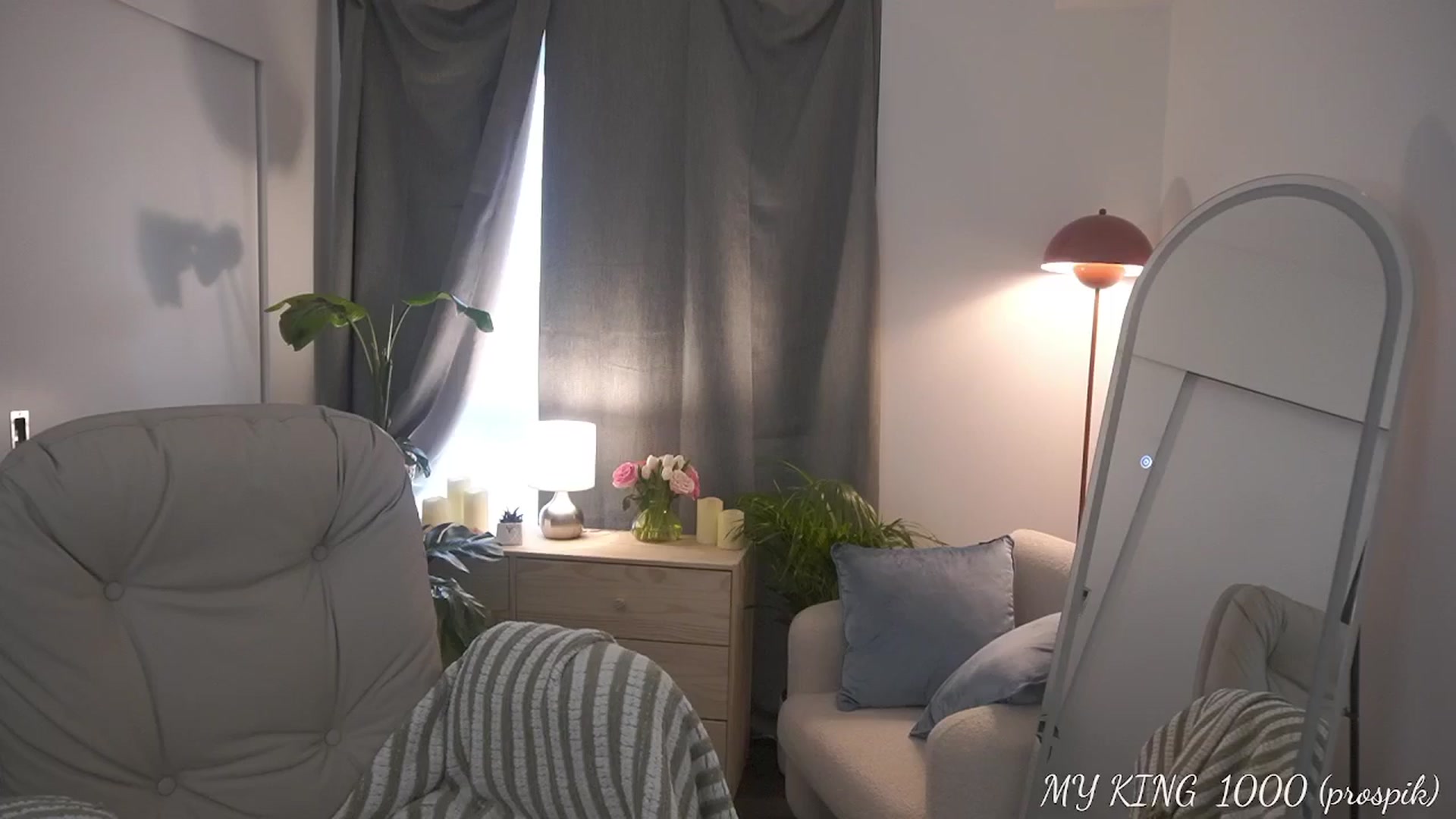 Gallery image thumbnail from heylovee's myfreecams stream on, 03/26/2026, 01:47 image 9 of 20