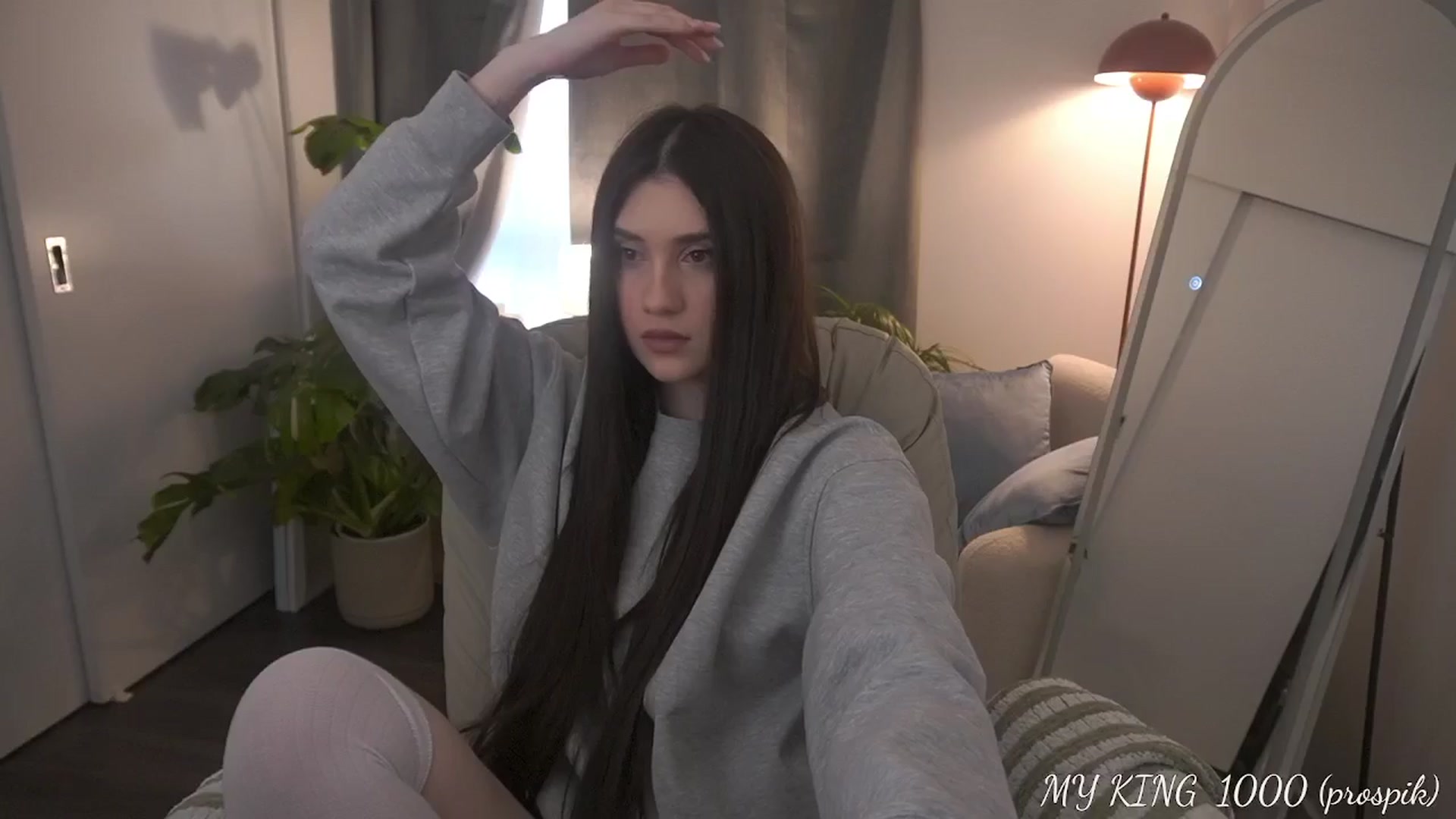 Gallery image thumbnail from heylovee's myfreecams stream on, 03/26/2026, 01:47 image 16 of 20