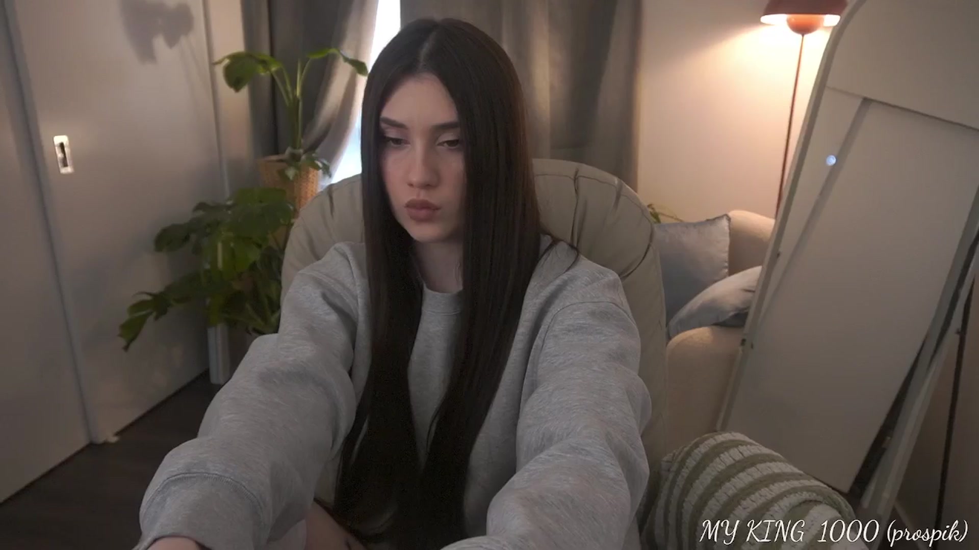Gallery image thumbnail from heylovee's myfreecams stream on, 03/26/2026, 01:47 image 18 of 20