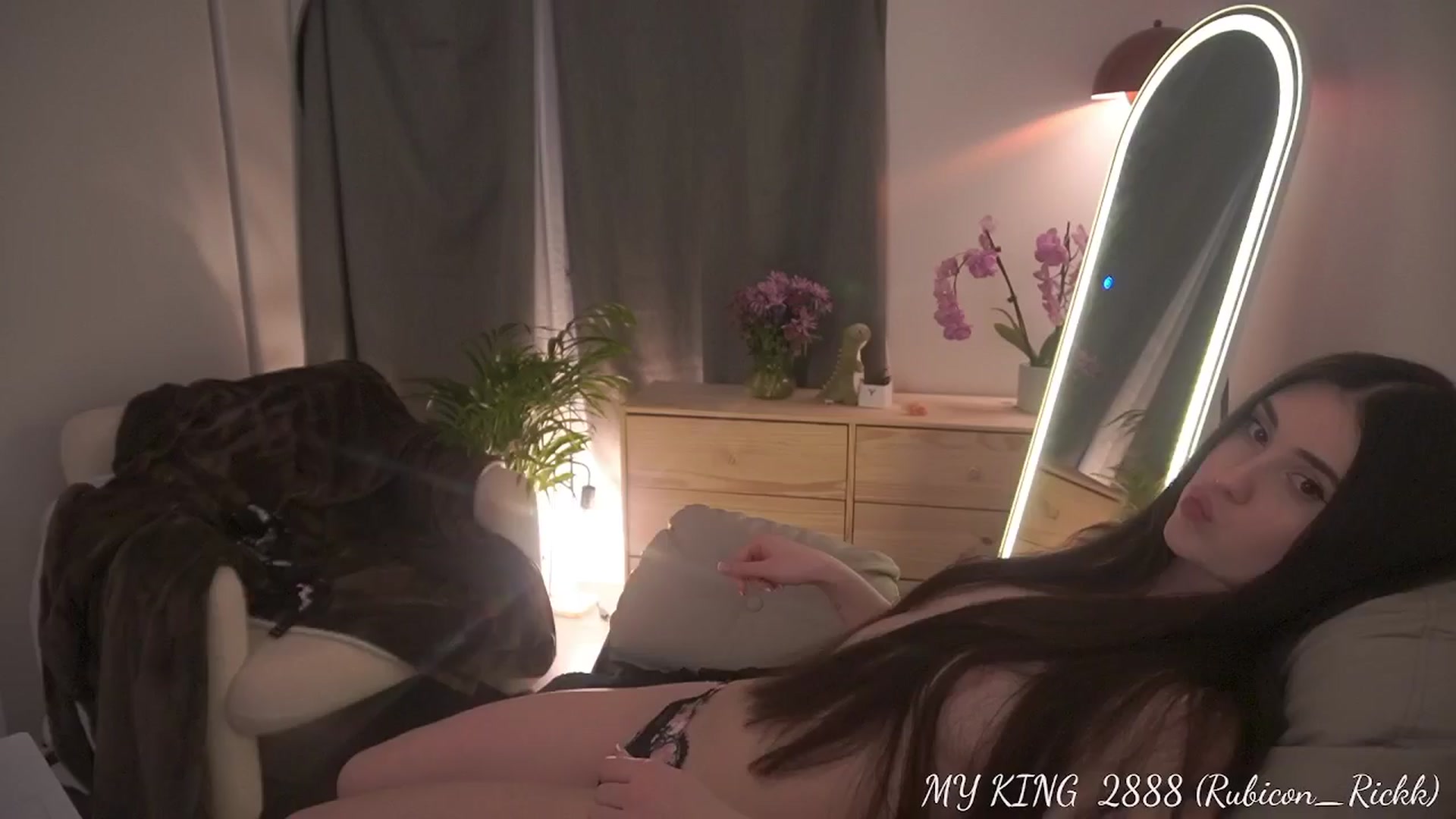 Gallery image thumbnail from heylovee's myfreecams stream on, 04/12/2026, 03:33 image 4 of 20