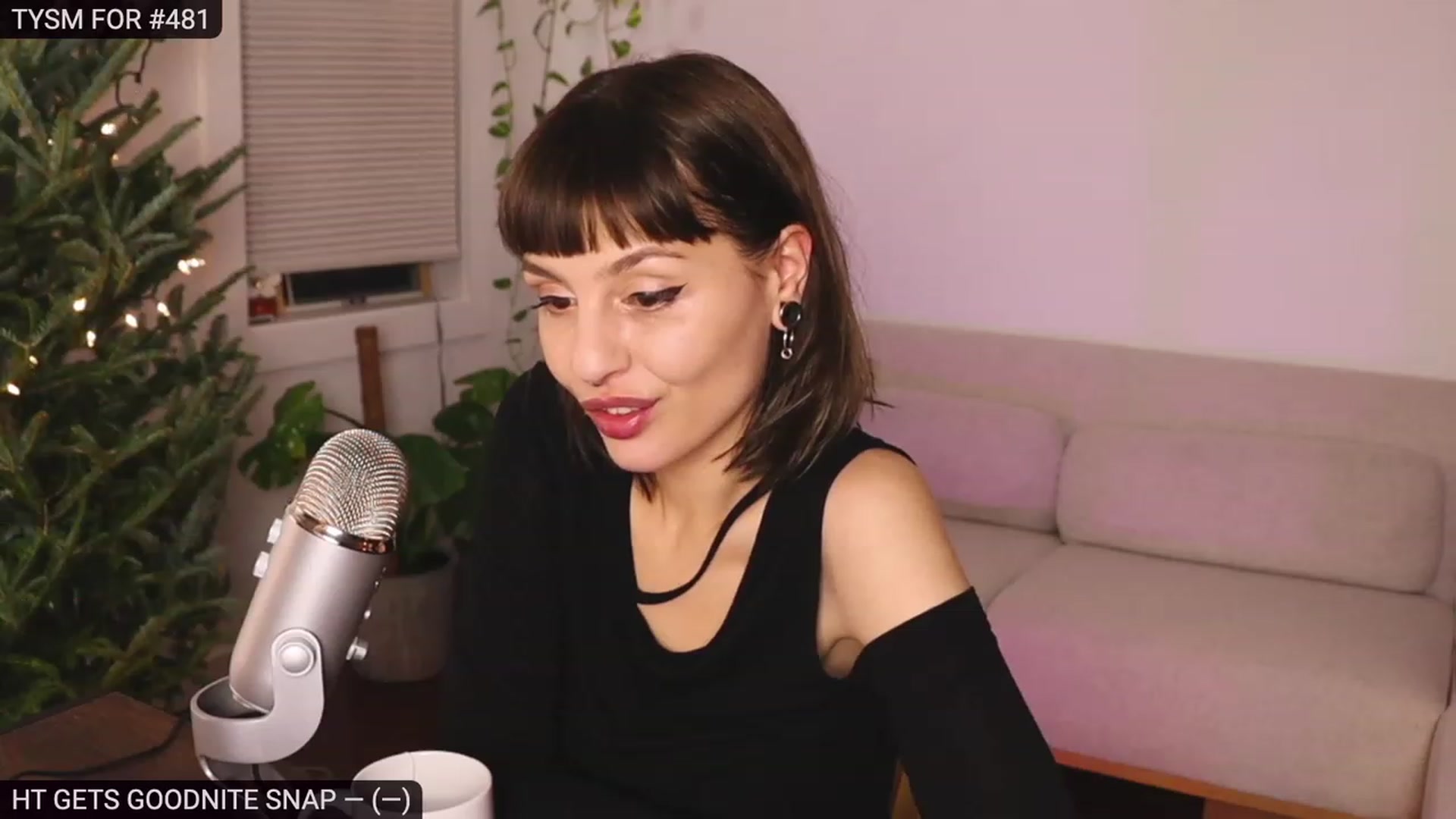 Gallery image thumbnail from heystellar's myfreecams stream on, 12/04/2022, 03:04 image 3 of 20