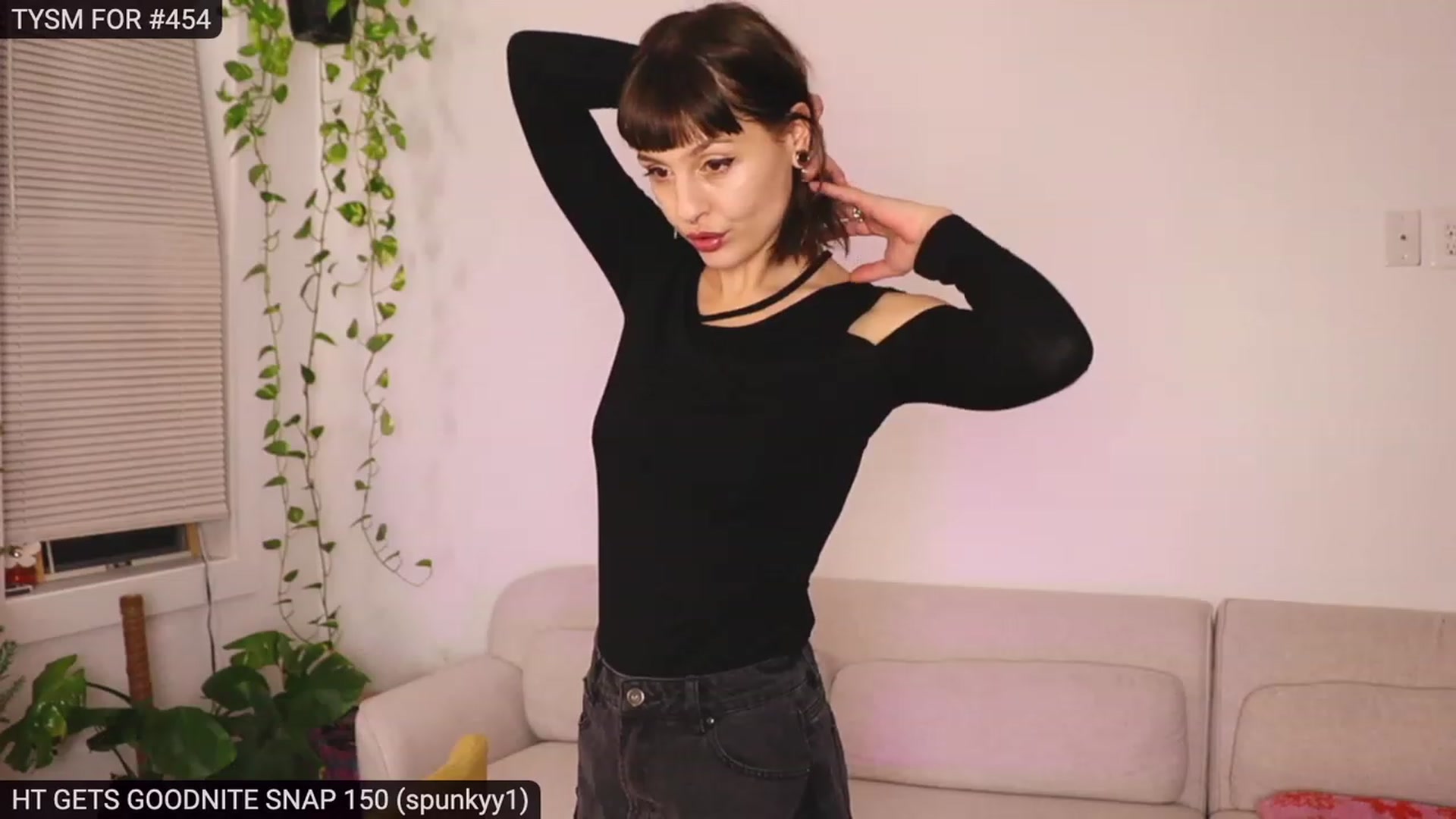 Gallery image thumbnail from heystellar's myfreecams stream on, 12/04/2022, 03:04 image 14 of 20