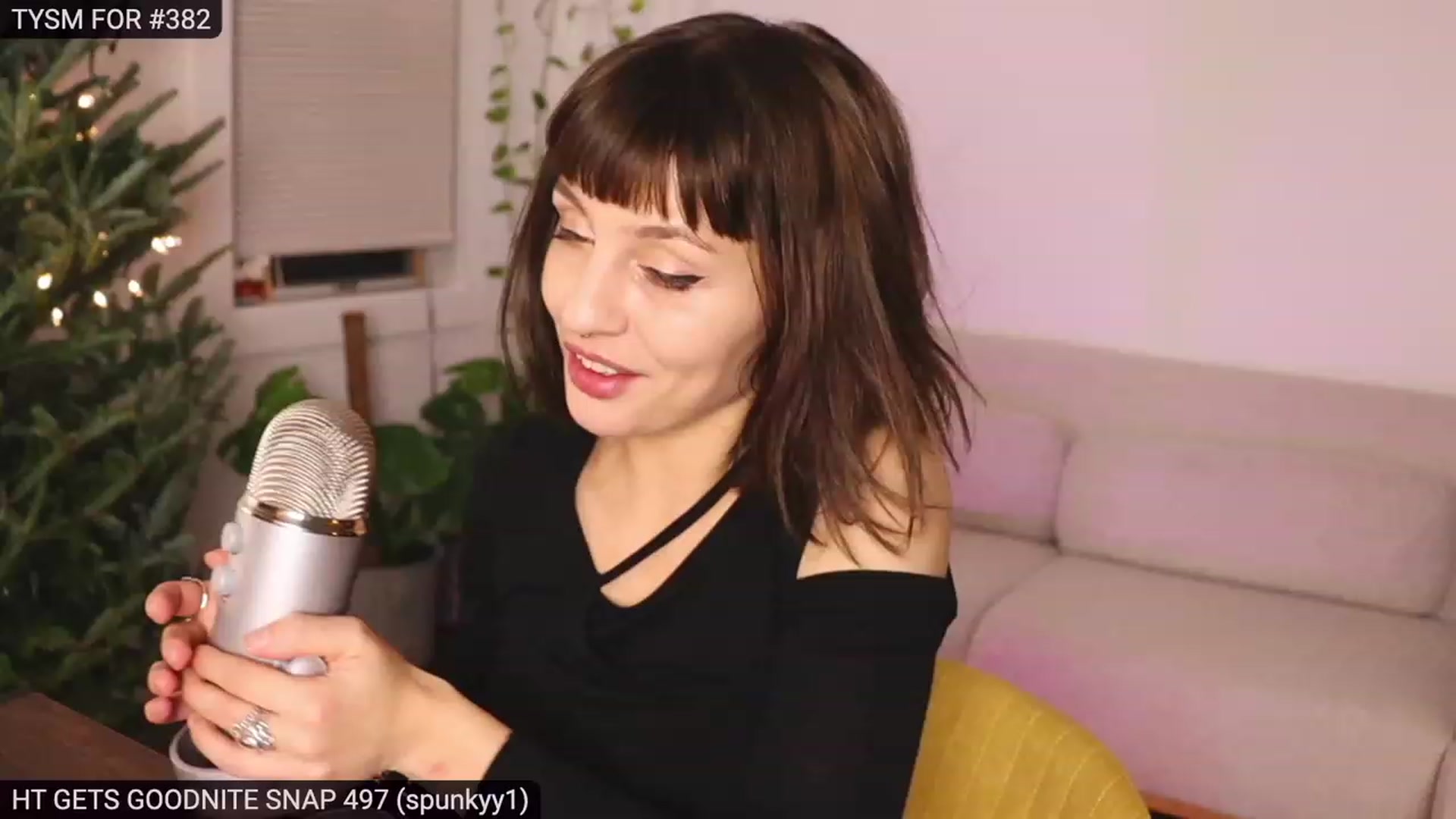 Gallery image thumbnail from heystellar's myfreecams stream on, 12/04/2022, 04:00 image 5 of 20