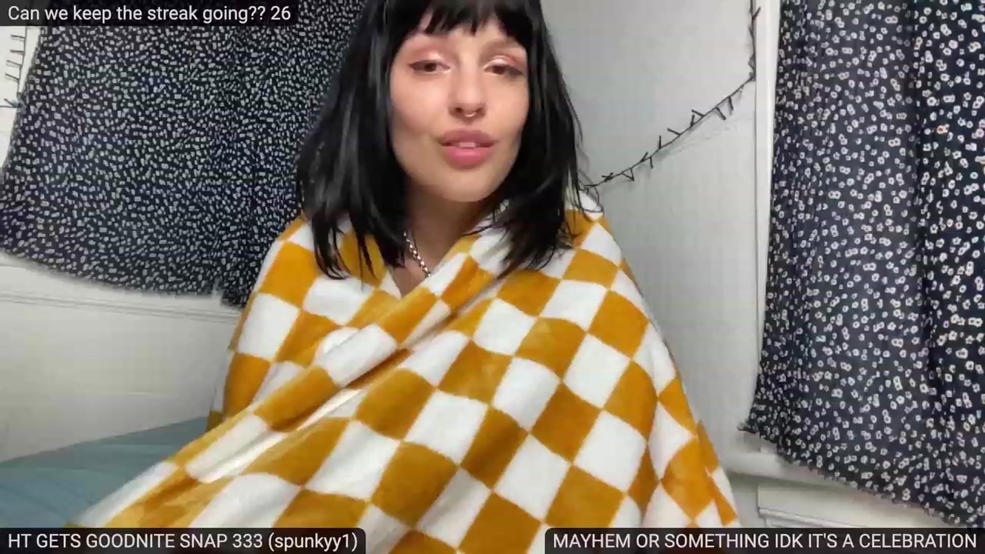 Gallery image thumbnail from heystellar's myfreecams stream on, 05/04/2023, 24:57 image 20 of 20