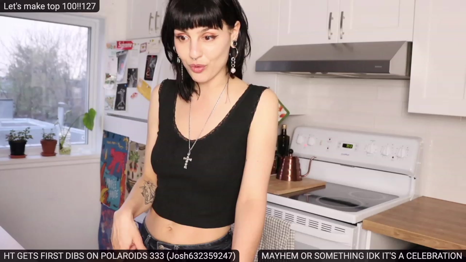 Gallery image thumbnail from heystellar's myfreecams stream on, 05/09/2023, 01:05 image 2 of 20