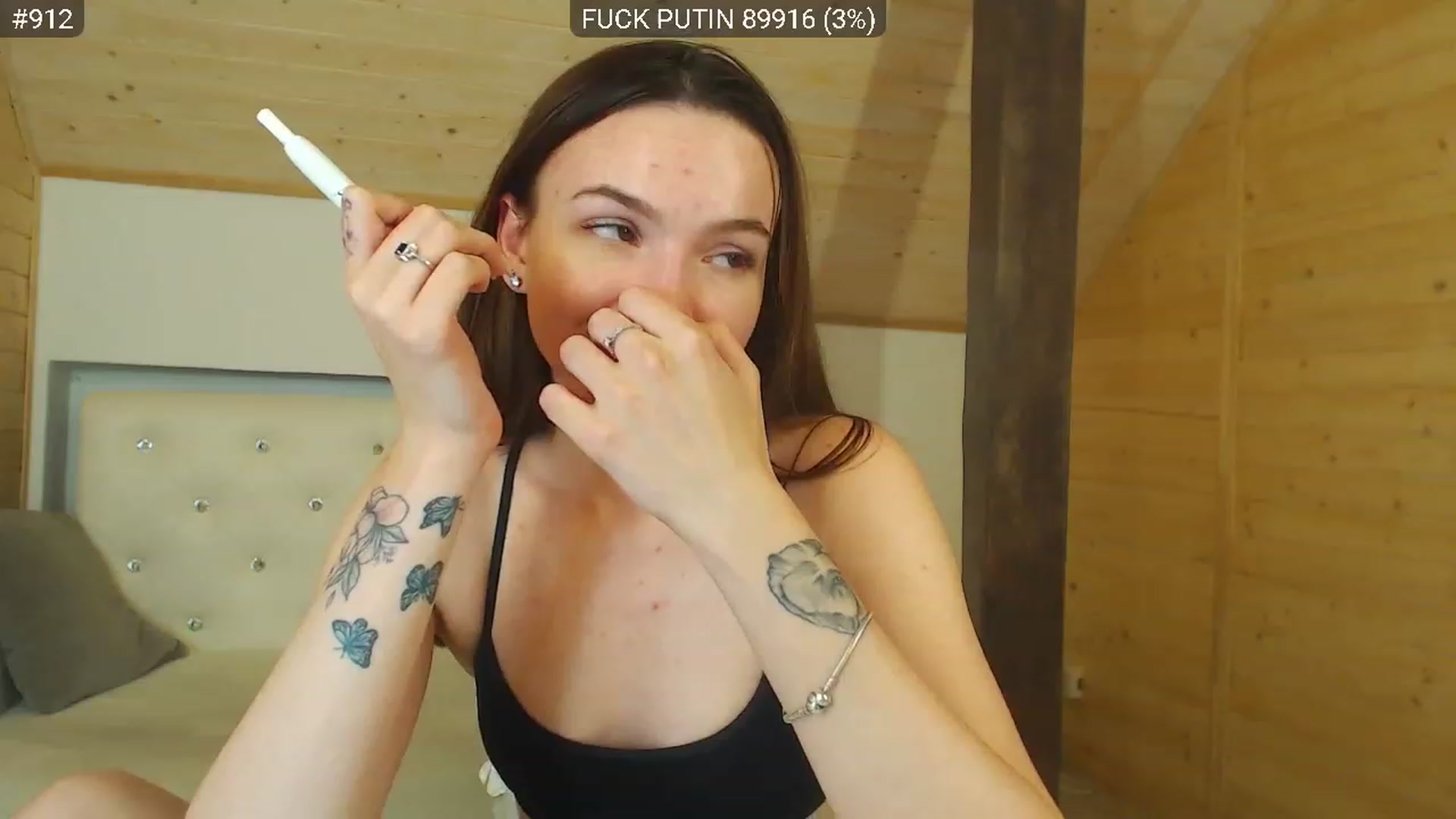 Gallery image thumbnail from hiSasha's myfreecams stream on, 12/04/2022, 22:39 image 13 of 20
